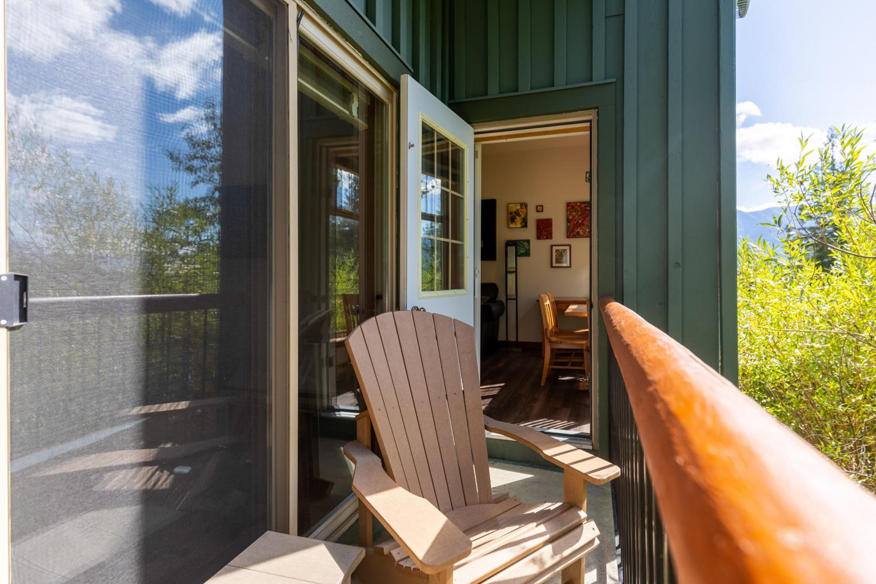Snow Creek Lodge by Fernie Central Reservations
