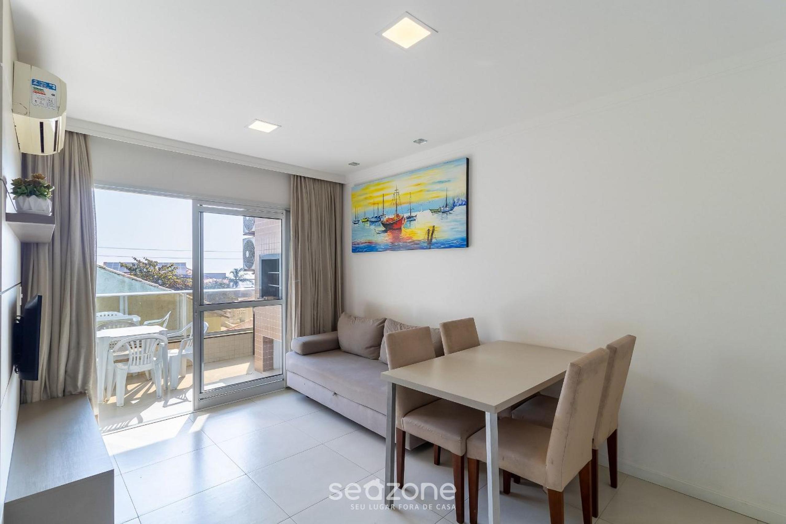 Apartamentos a 140m da praia Floripa-SC IAPs