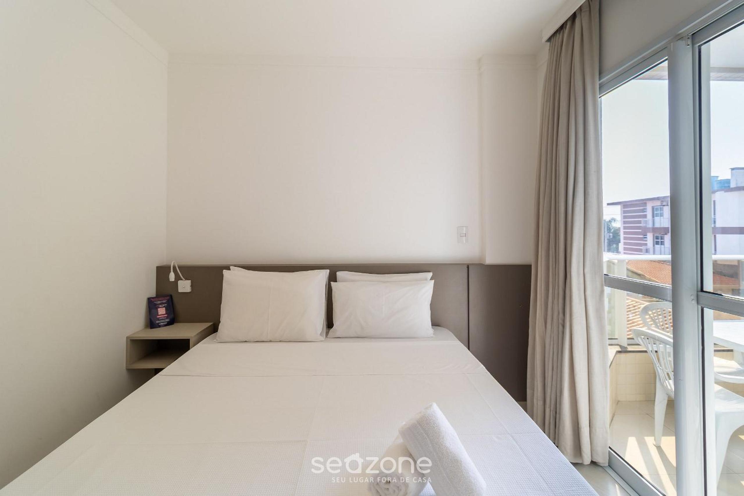 Apartamentos a 140m da praia Floripa-SC IAPs