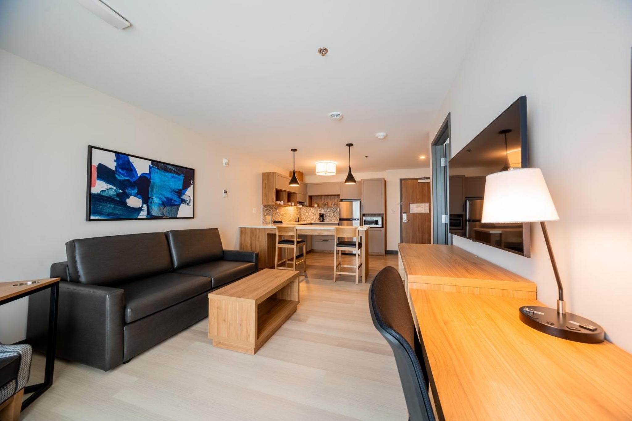 Trois-rivieres Vacations - Candlewood Suites Trois-Rivieres Ouest, an IHG Hotel - Property Image 42