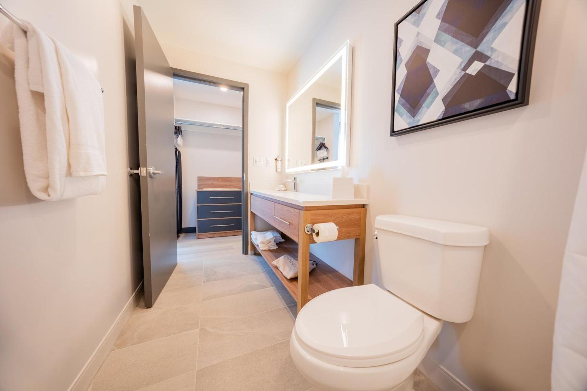 Trois-rivieres Vacations - Candlewood Suites Trois-Rivieres Ouest, an IHG Hotel - Property Image 52