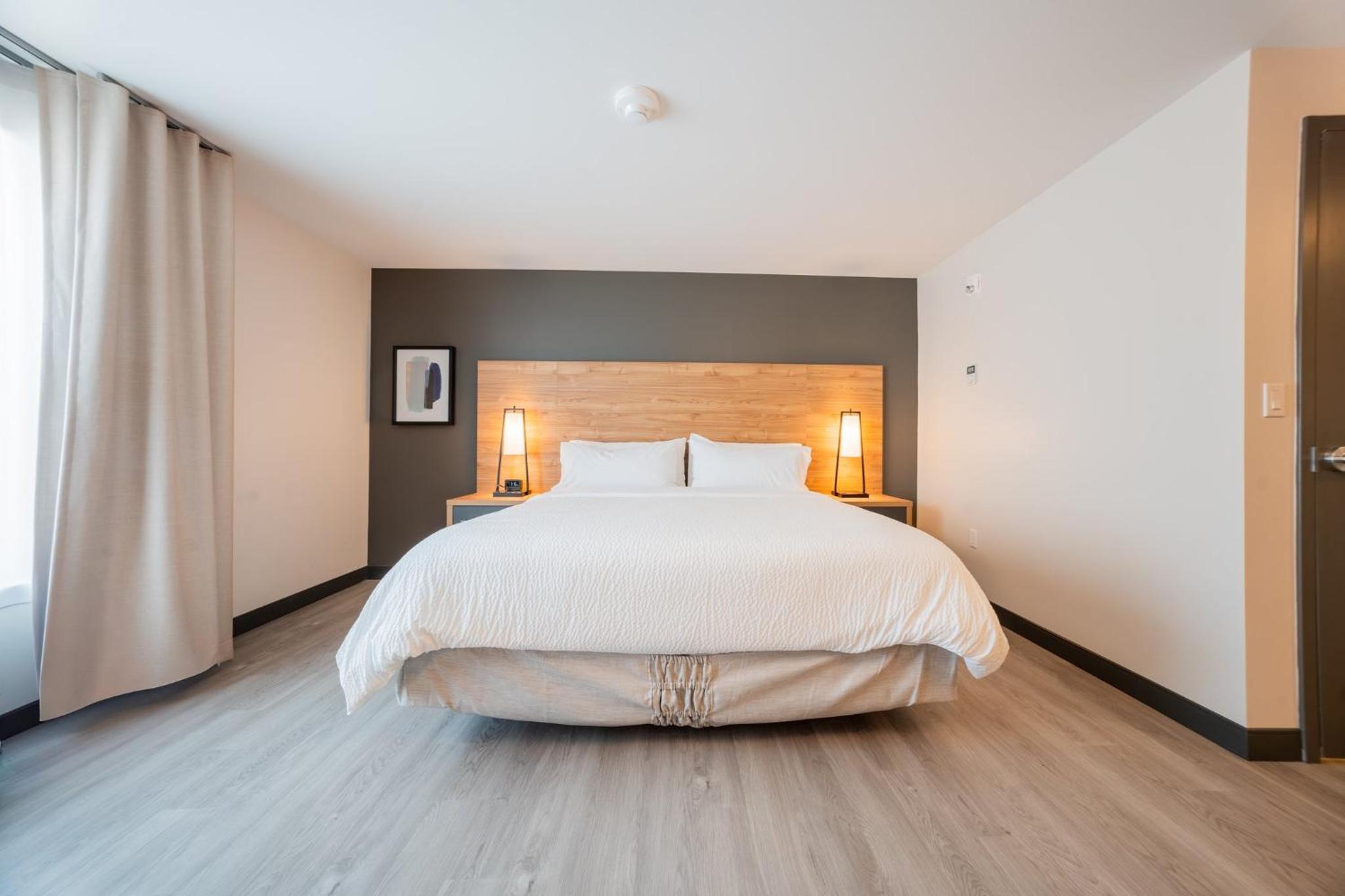 Trois-rivieres Vacations - Candlewood Suites Trois-Rivieres Ouest, an IHG Hotel - Property Image 53