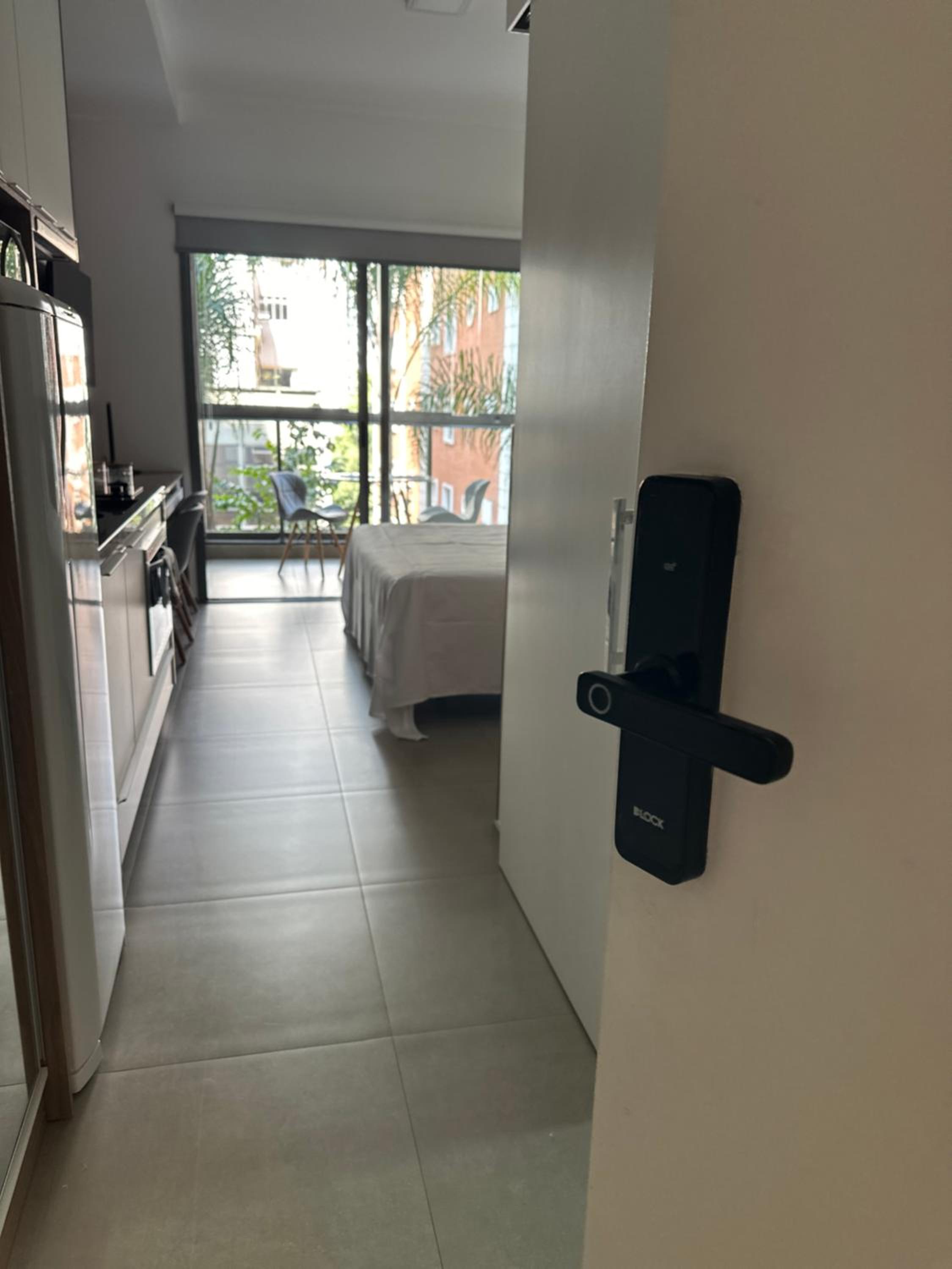 Ap102 Prox Paulista com varanda Retiro Urbano