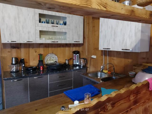 Elos Guesthouse
