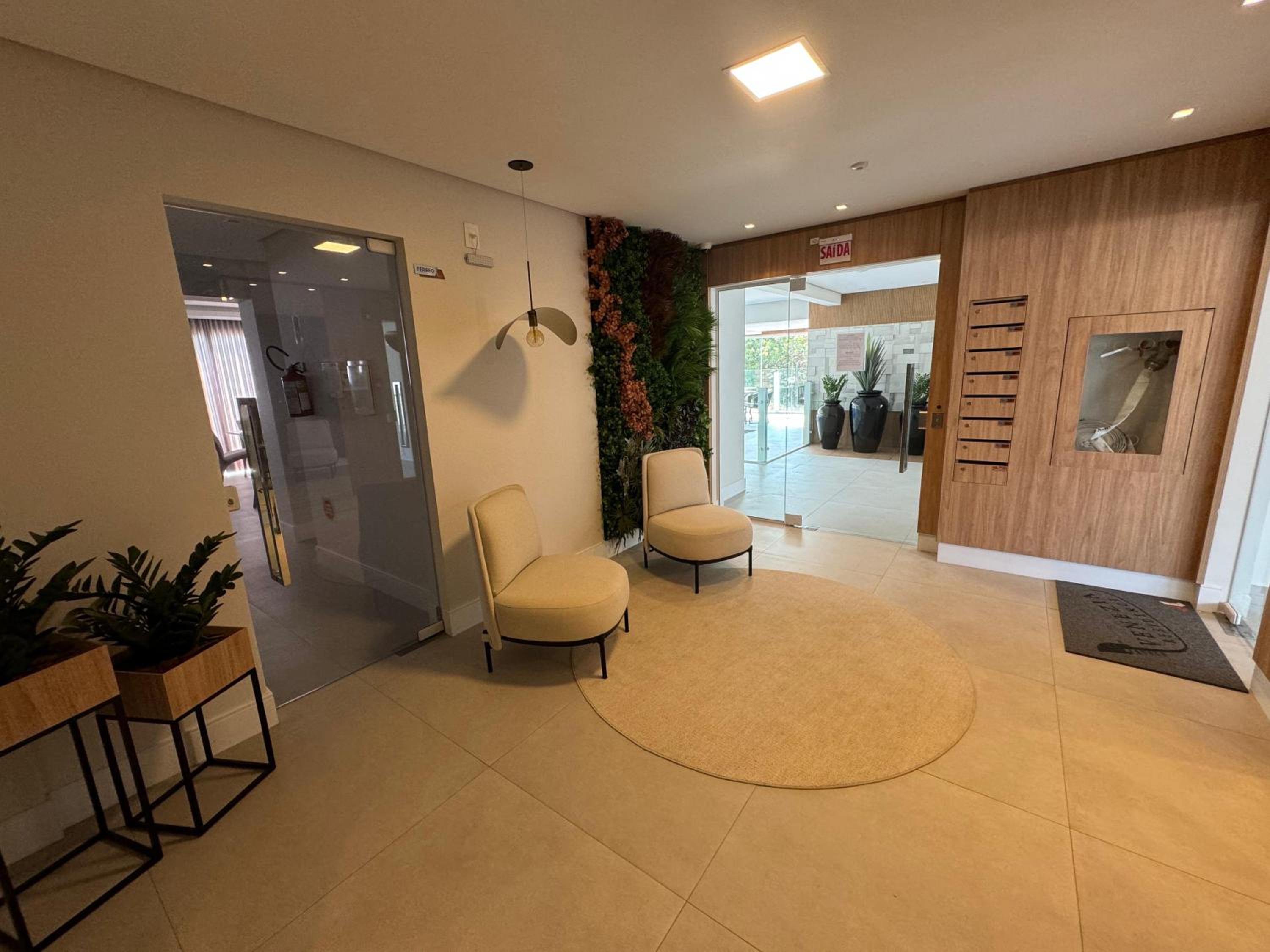 cód 31 - Apartamento 3 dormitórios frente mar