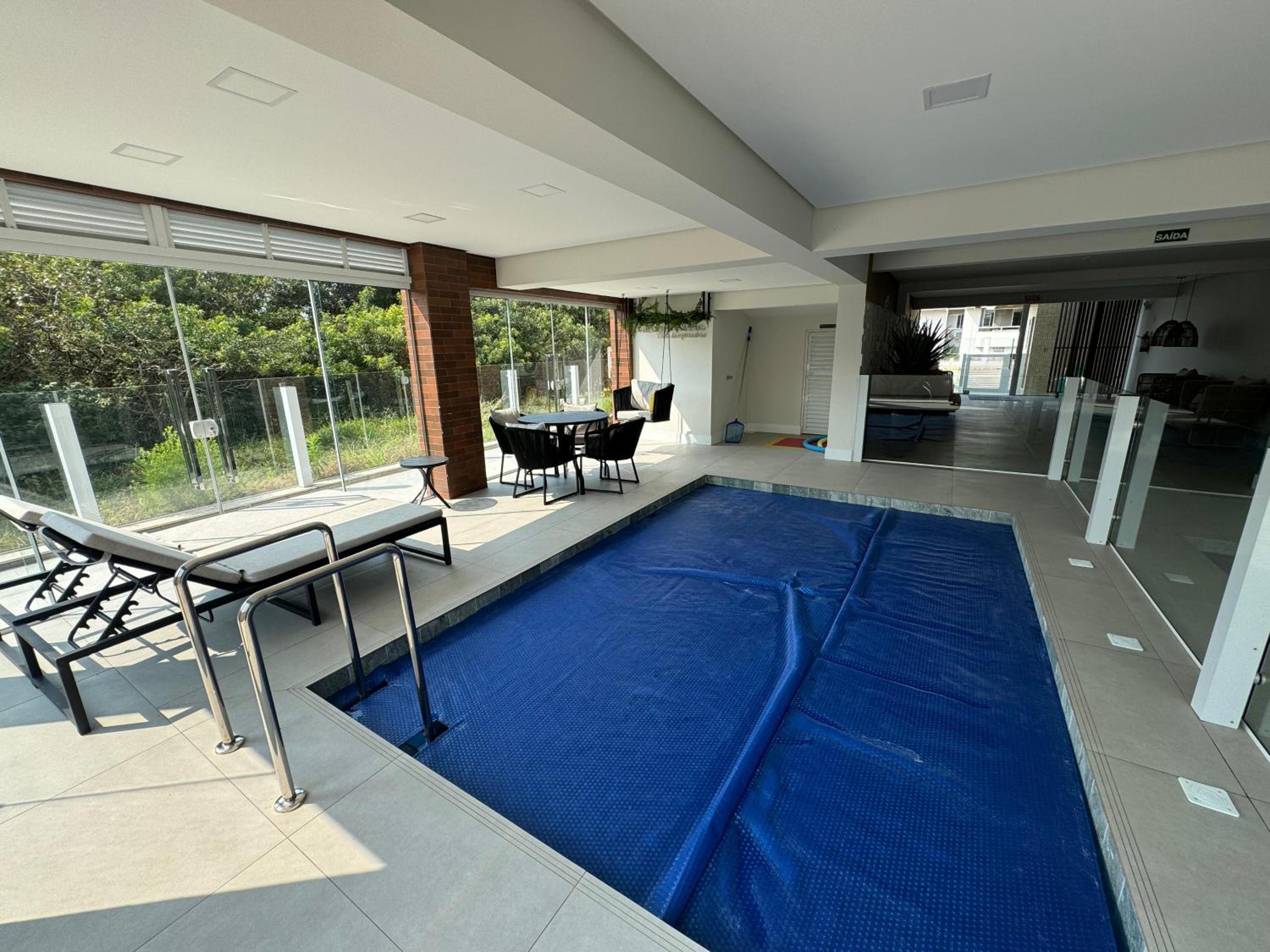 cód 31 - Apartamento 3 dormitórios frente mar