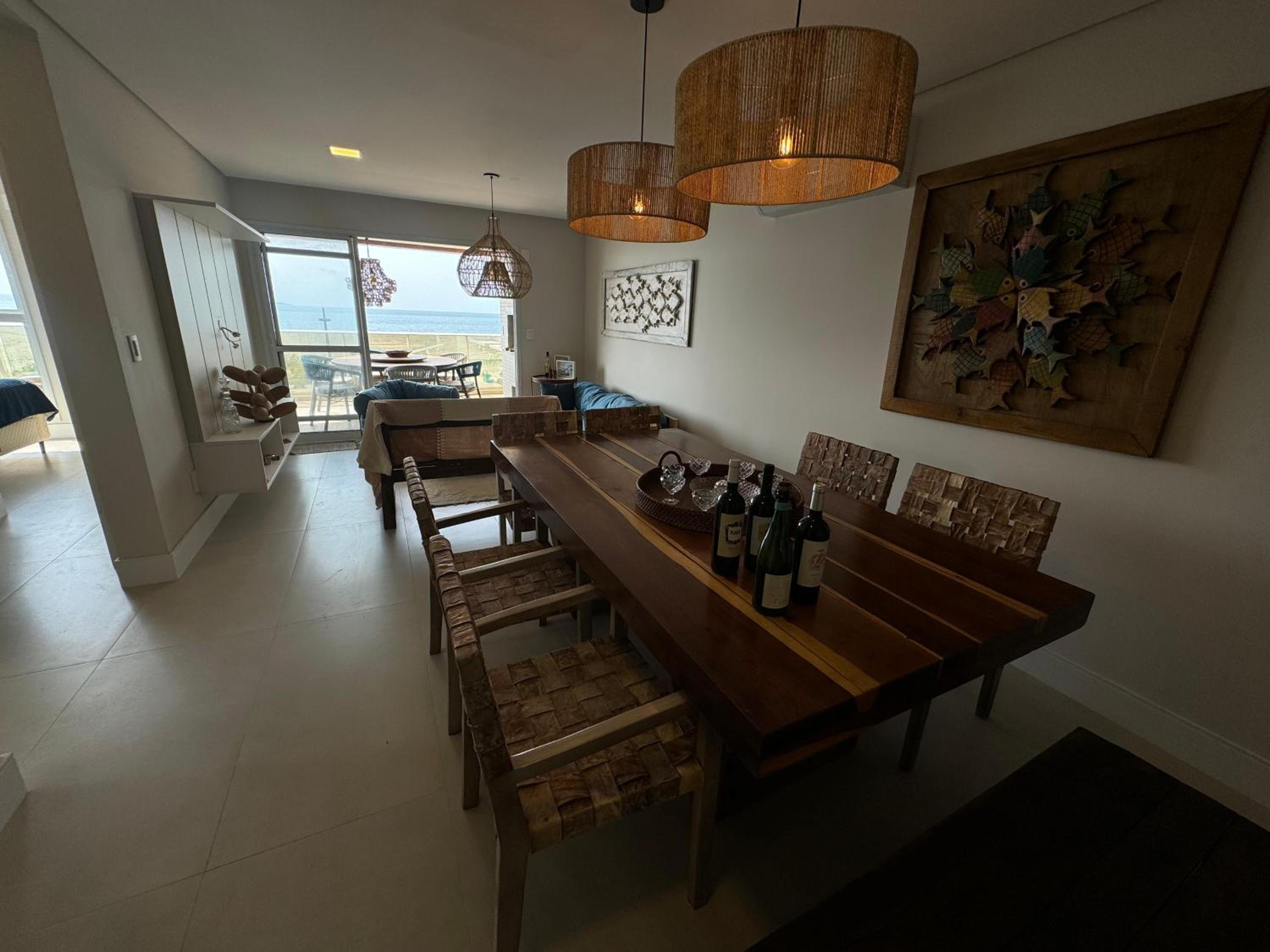 cód 31 - Apartamento 3 dormitórios frente mar