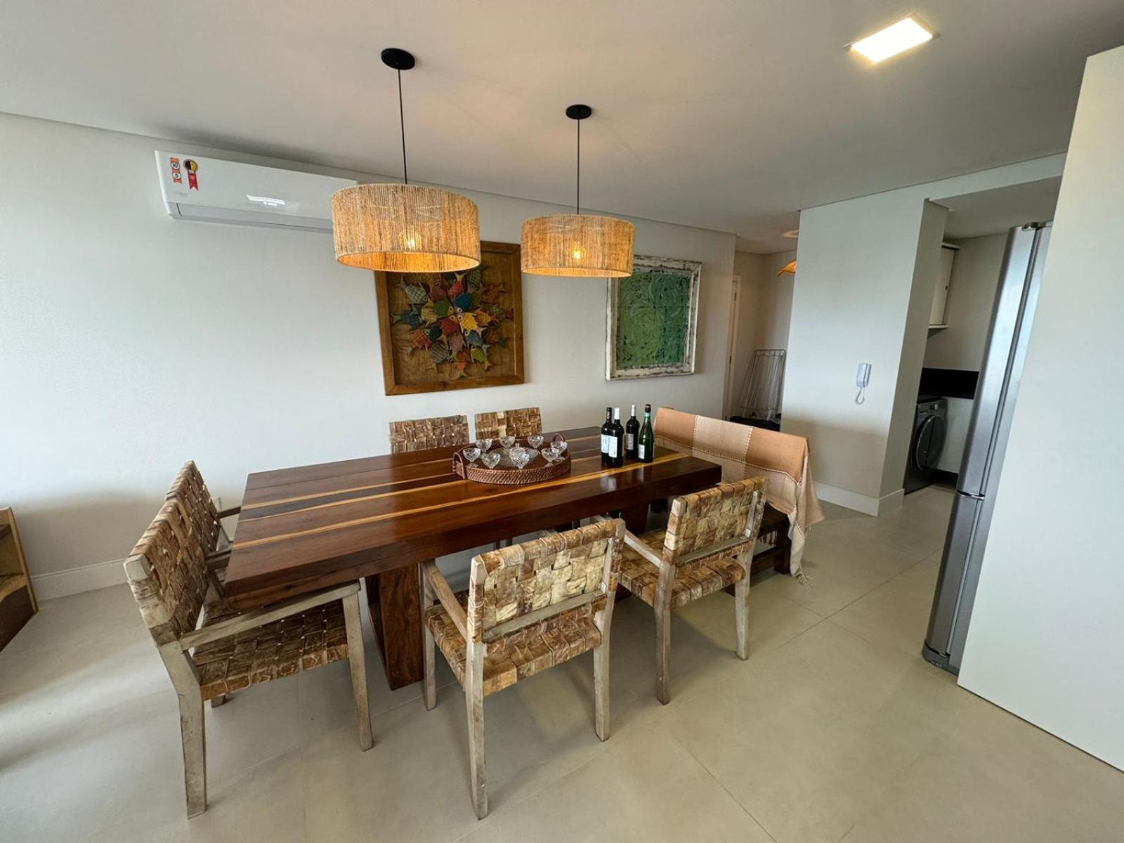 cód 31 - Apartamento 3 dormitórios frente mar
