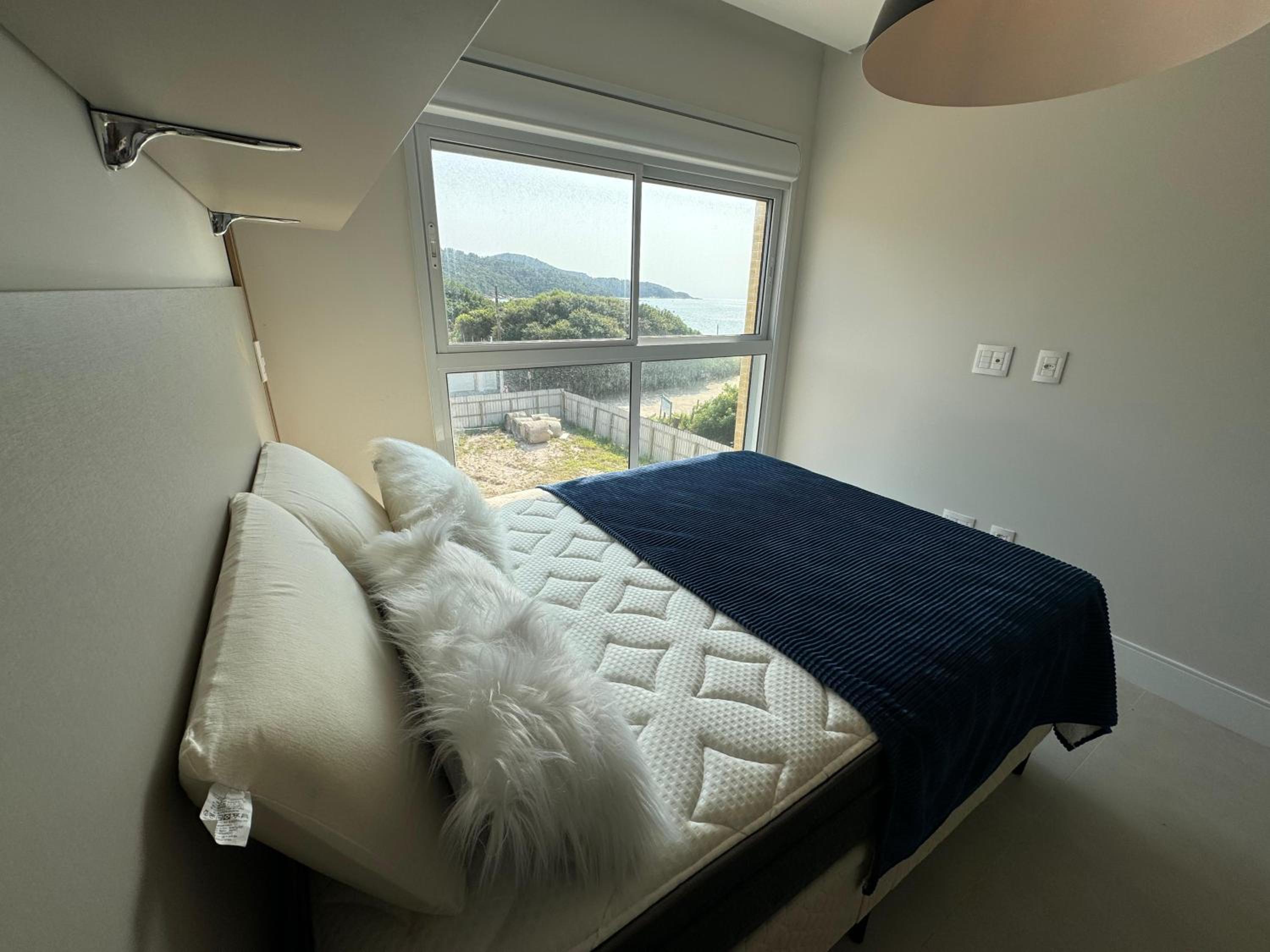 cód 31 - Apartamento 3 dormitórios frente mar