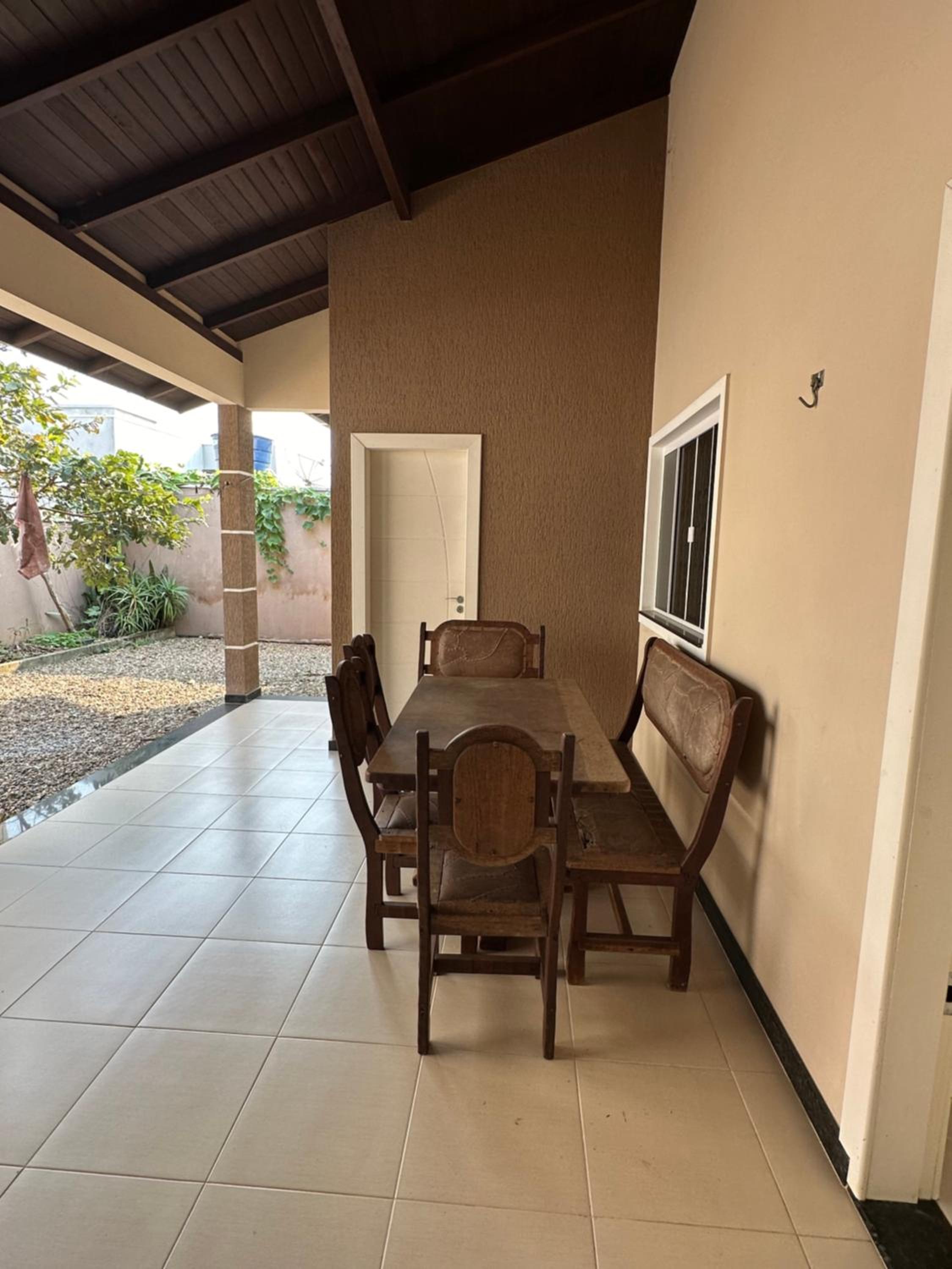 A Casa Dourada Encantada