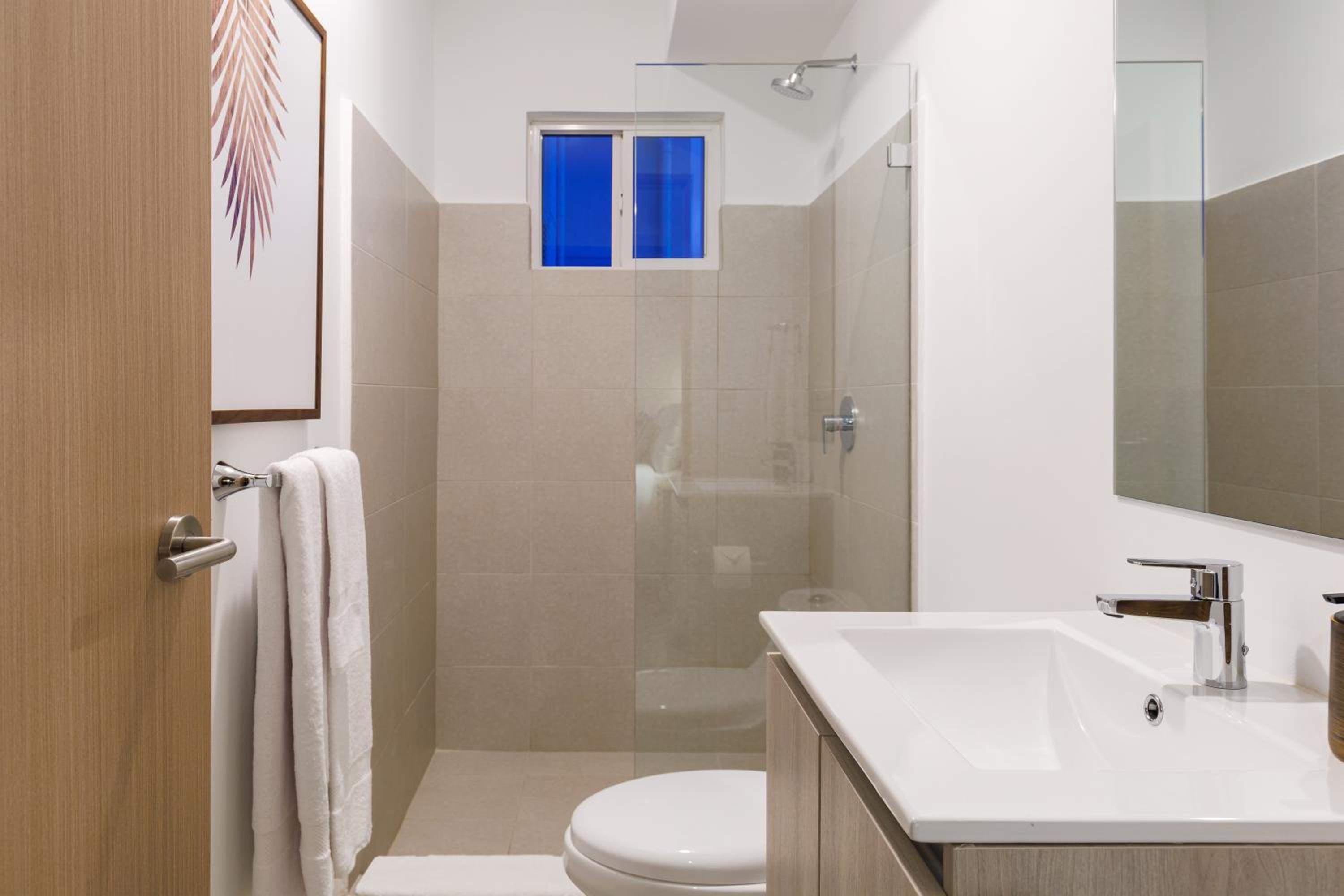 Casago 1202B, BRAND NEW RENTAL Heights of the sea paradise