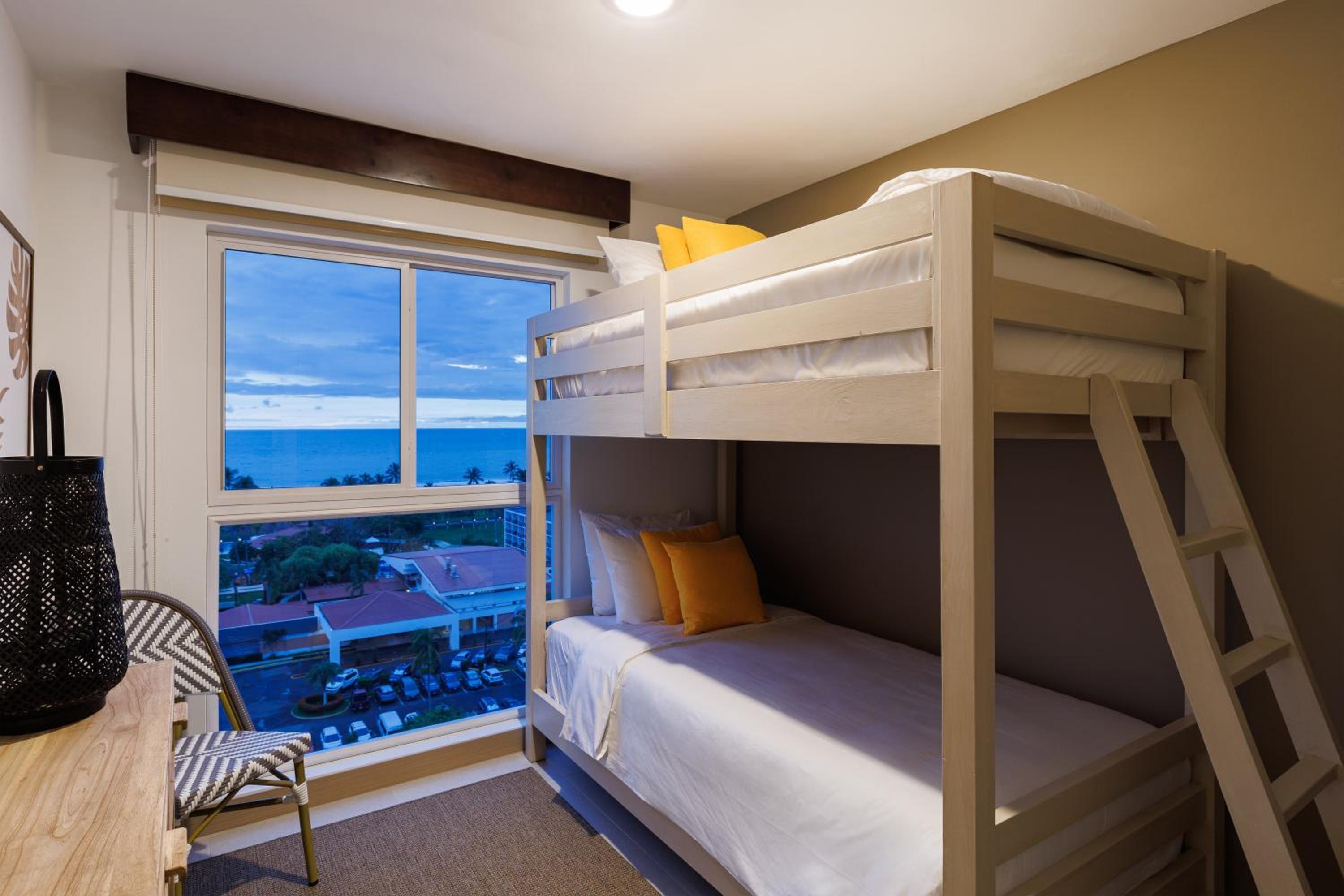 Casago 1202B, BRAND NEW RENTAL Heights of the sea paradise