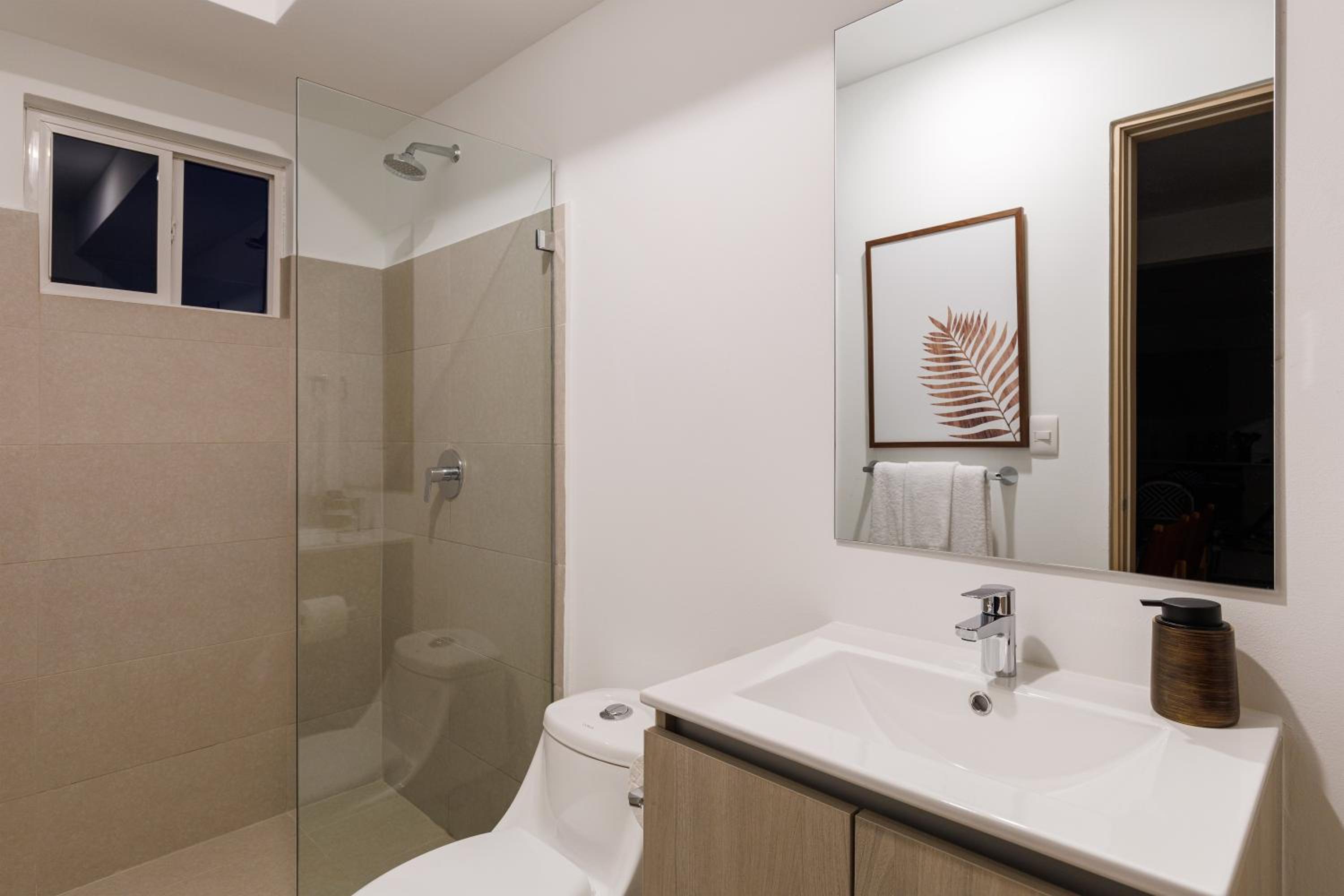 Casago 1202B, BRAND NEW RENTAL Heights of the sea paradise