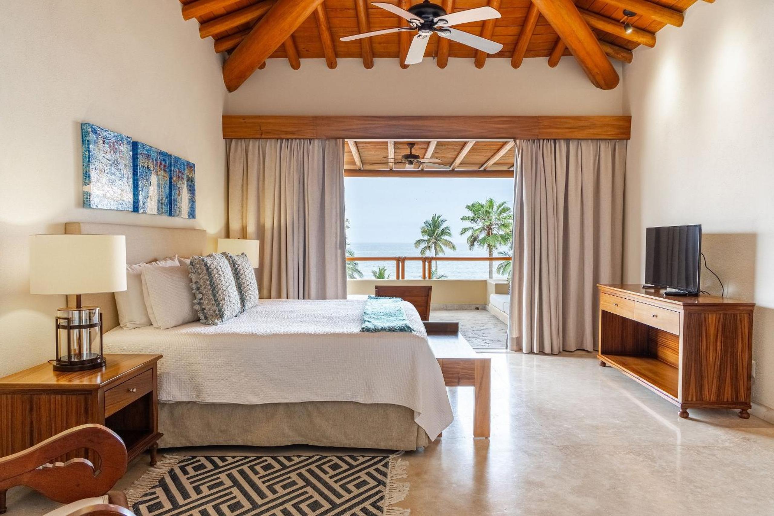 Photo 33