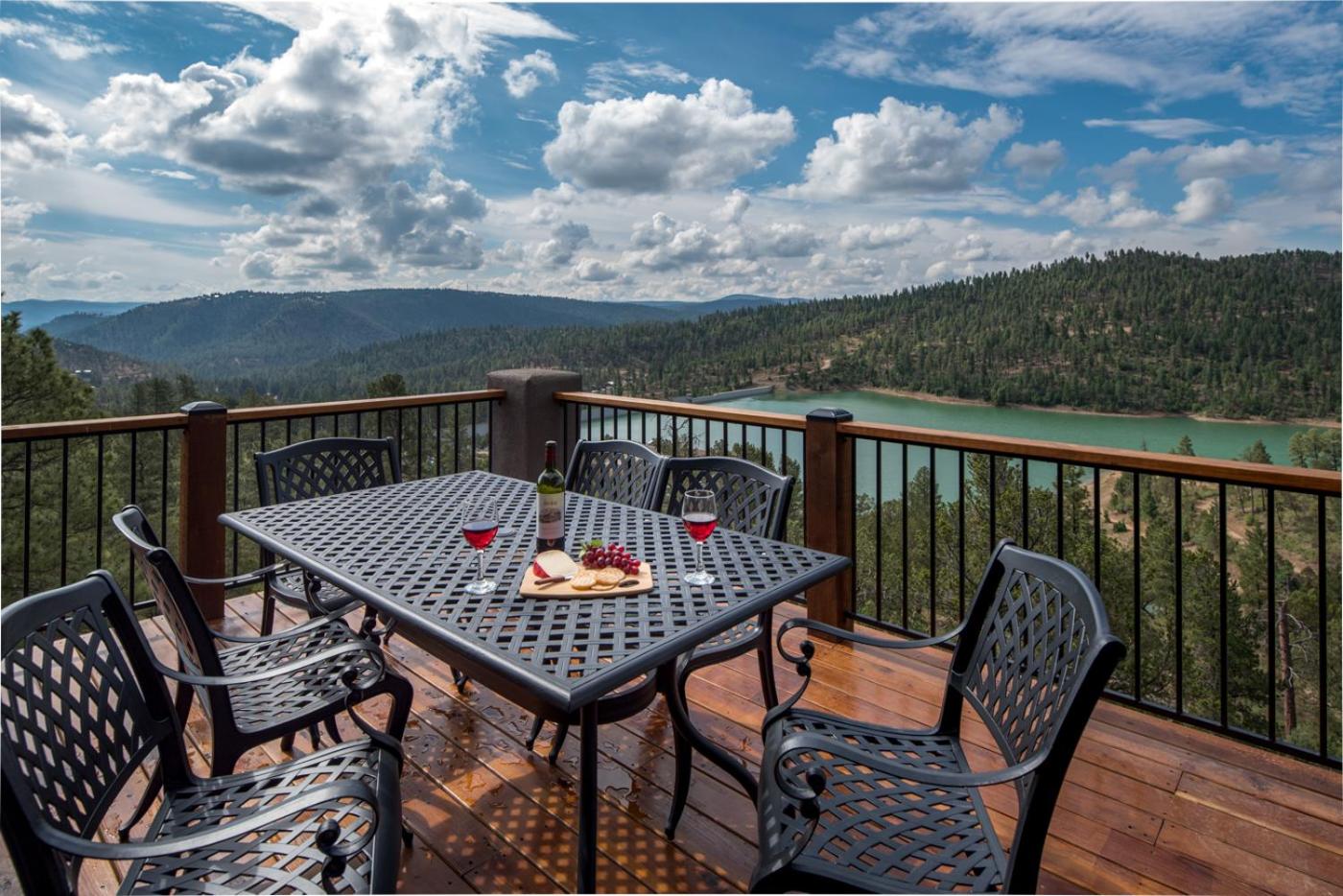 Grindstone Lake Lodge
