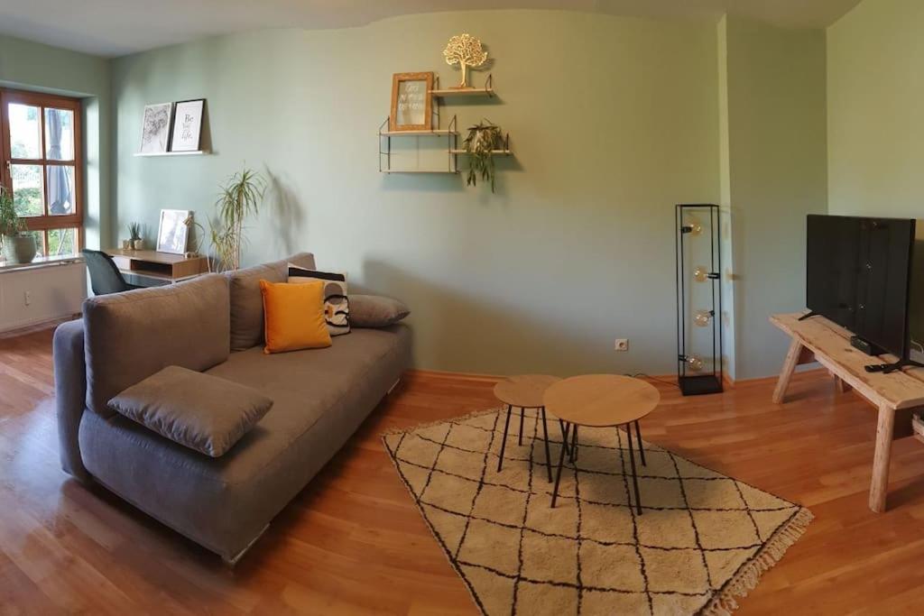 Traumwohnung mit Terrasse und Garten
