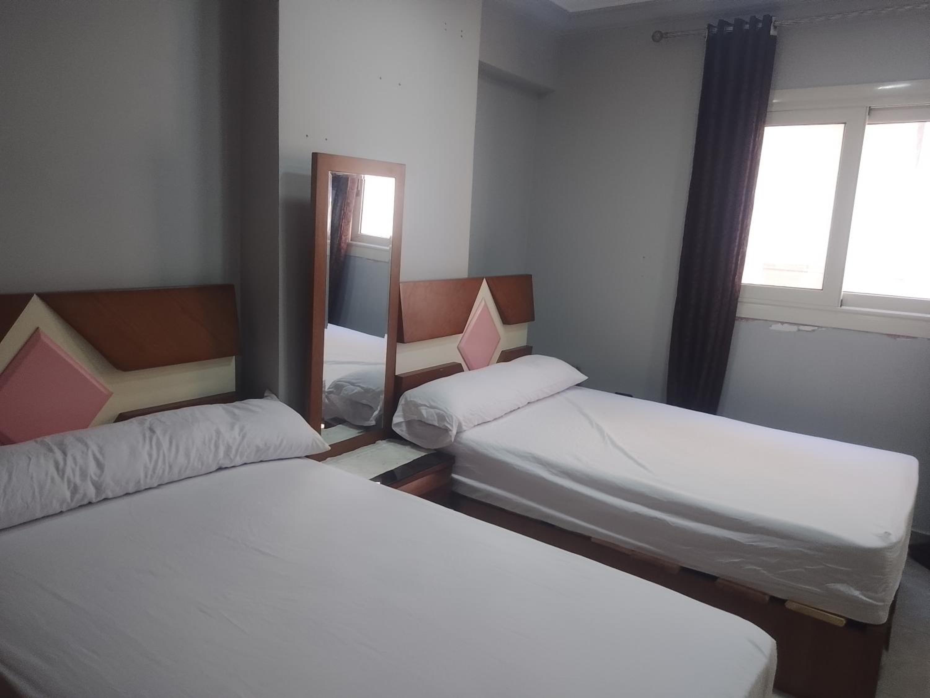 Paradise Condo Seaview -Families Only