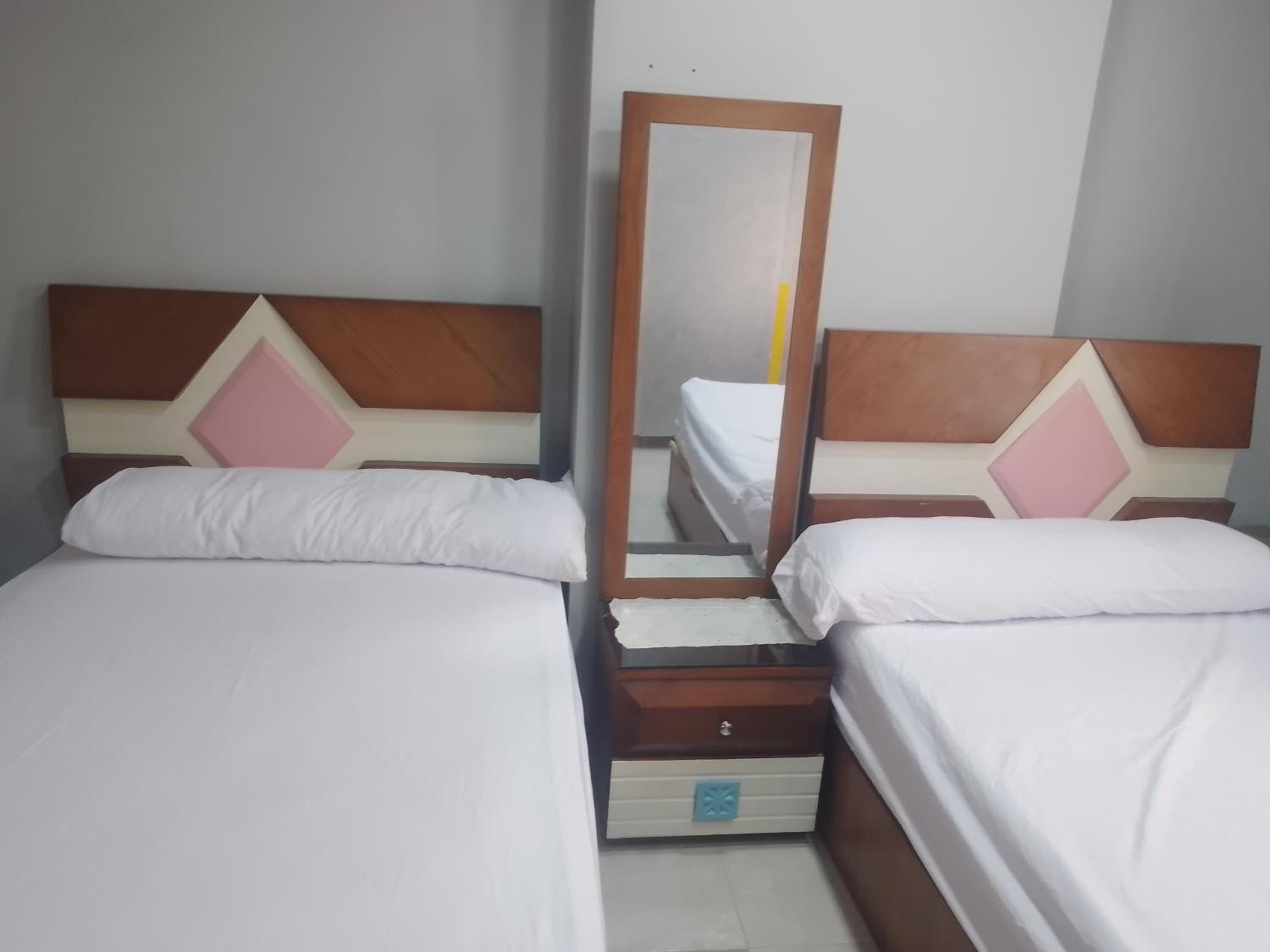 Paradise Condo Seaview -Families Only