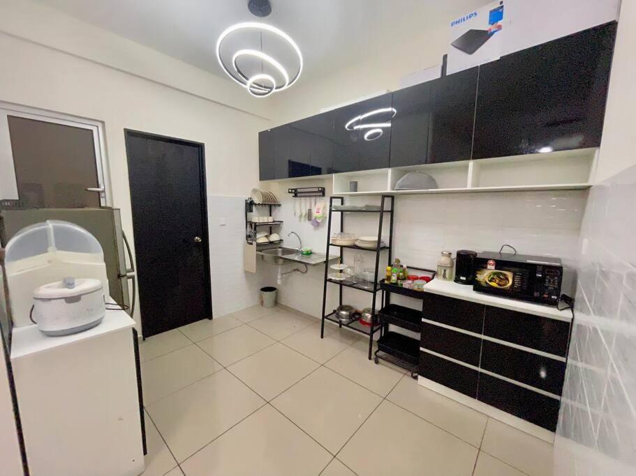 Felina Homestay Condo Selayang Batu Caves MusIim Friendly