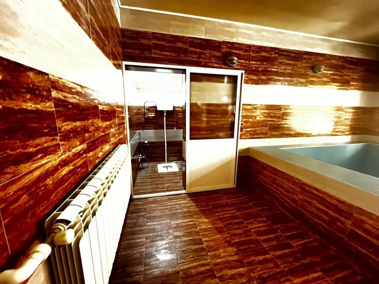 5 bedroom Villa for up to 10 people