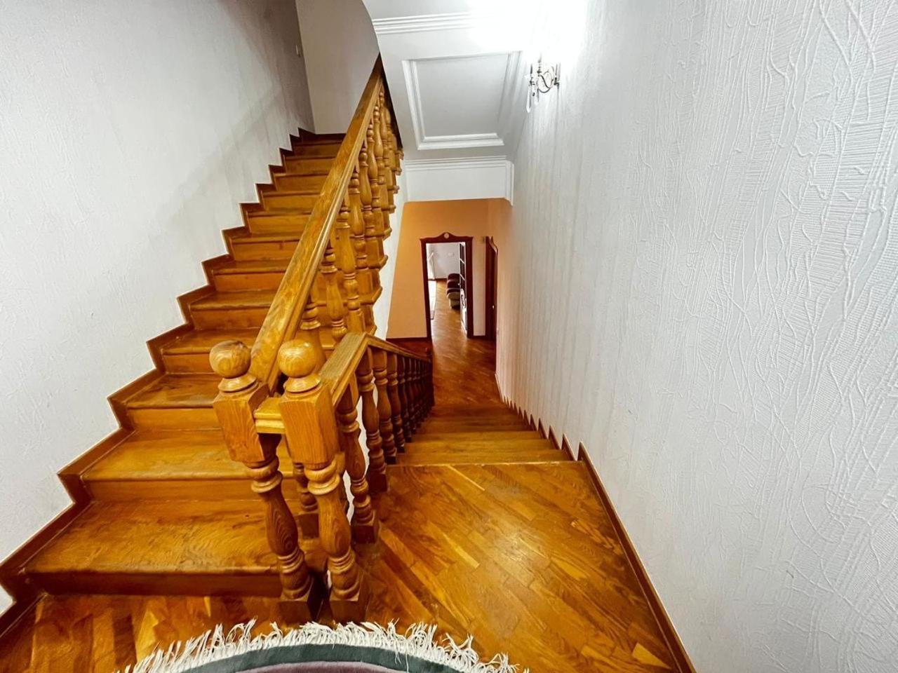 5 bedroom Villa for up to 10 people