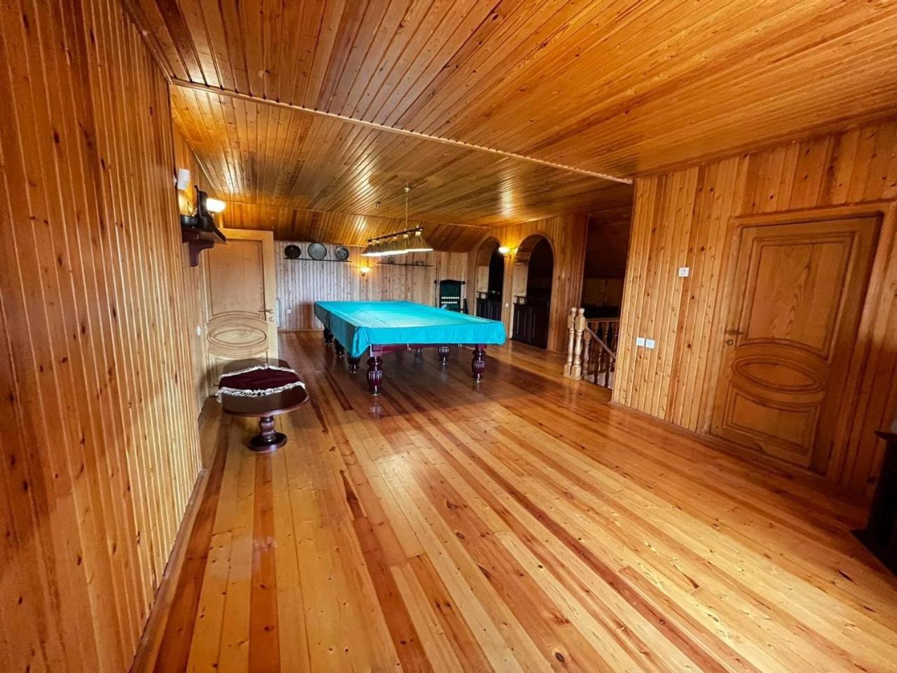 5 bedroom Villa for up to 10 people
