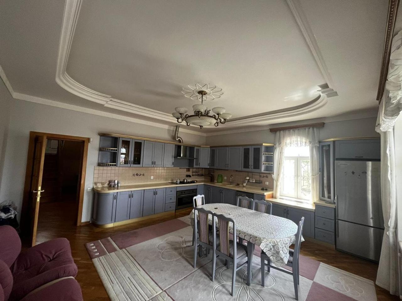 5 bedroom Villa for up to 10 people