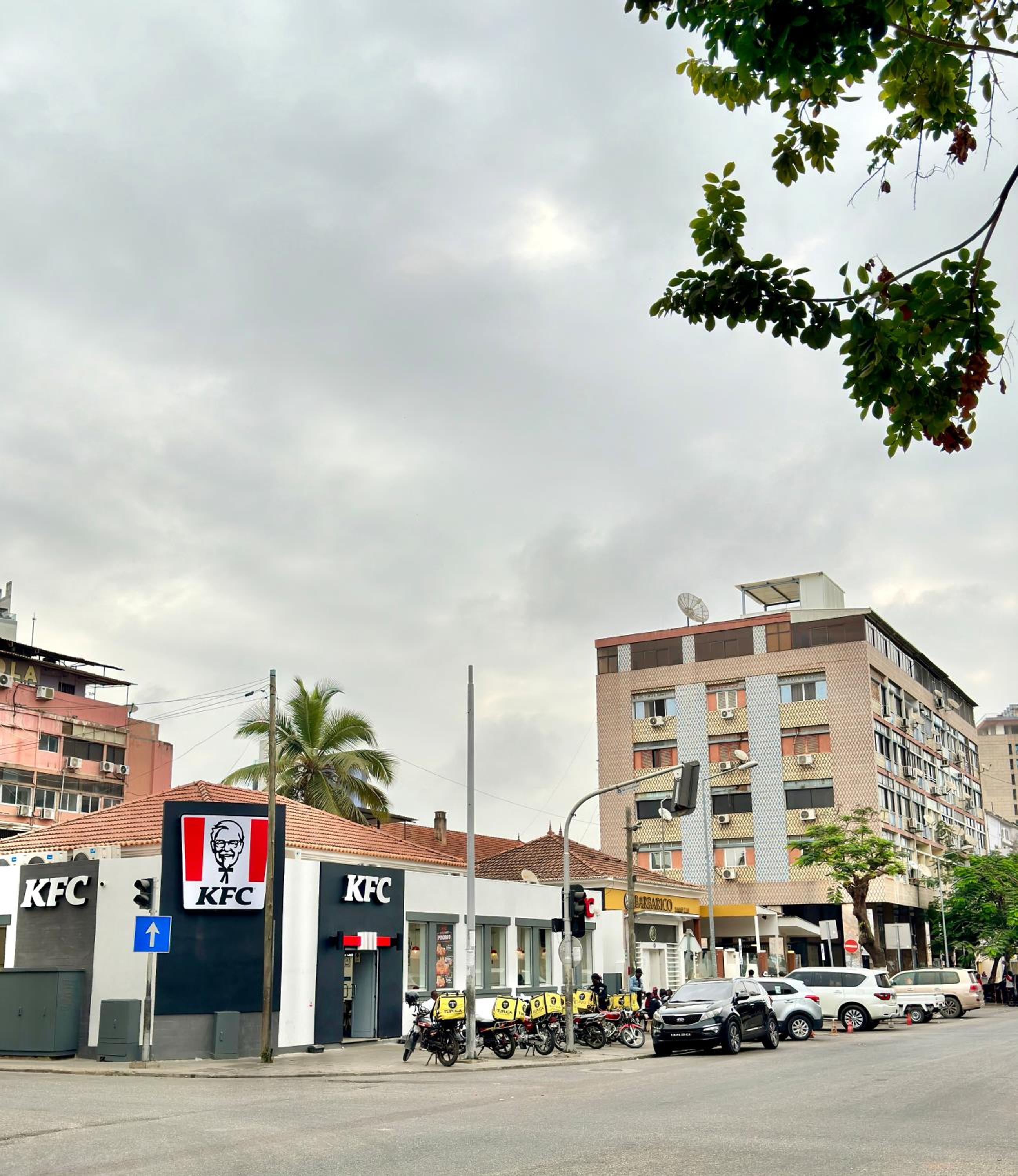 Cozy & Secure 1BR Apartment in Central Luanda