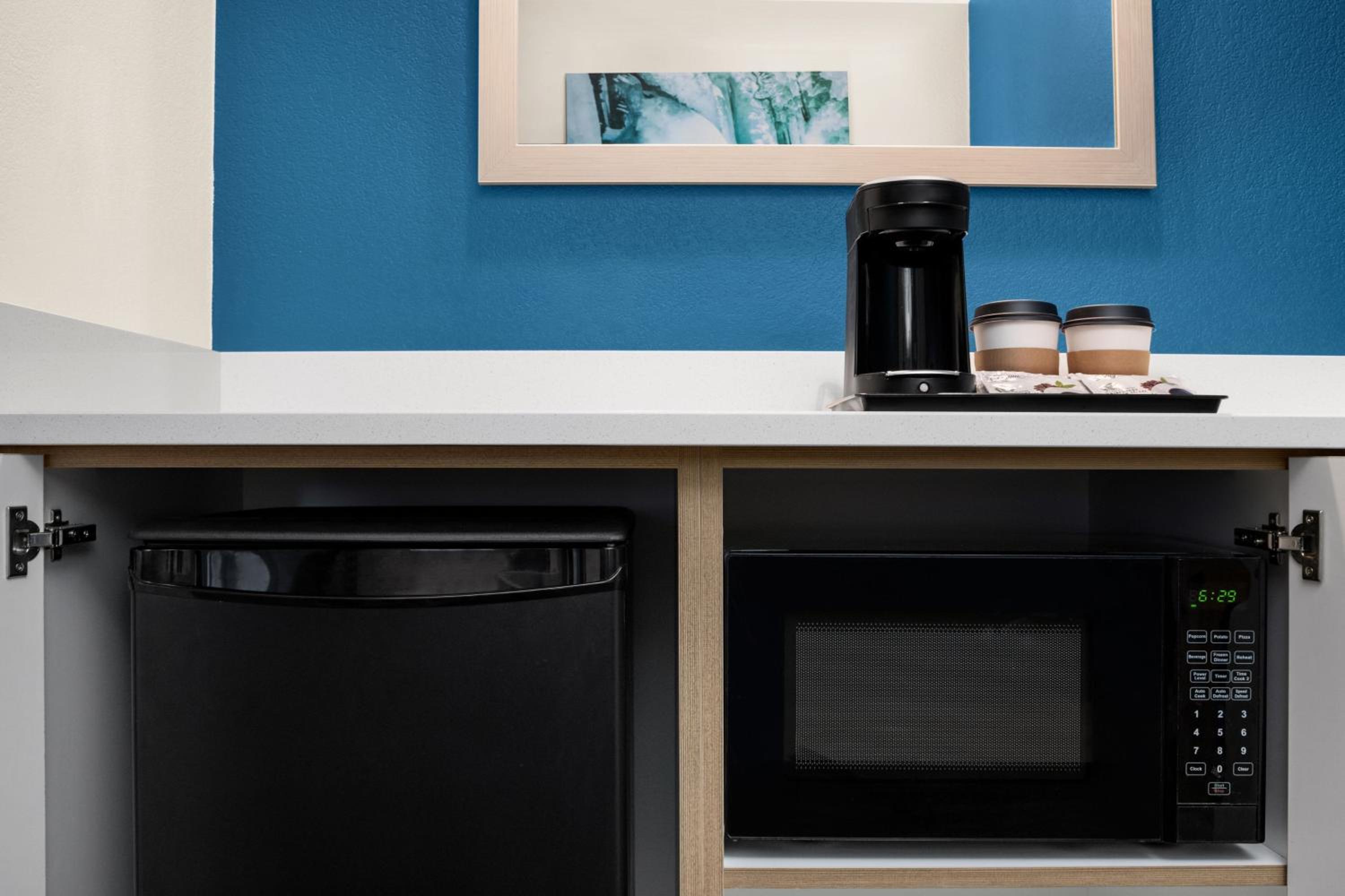 Fairbanks Vacations - SpringHill Suites by Marriott Fairbanks - Property Image 8