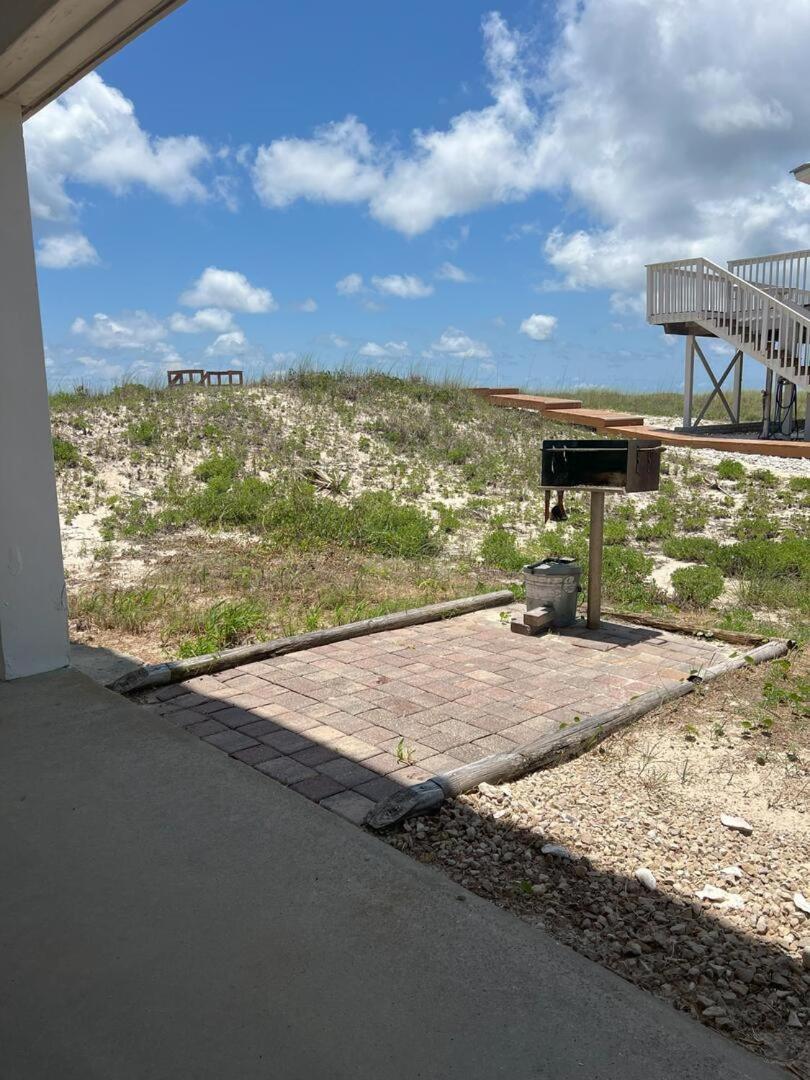 See Escape-Beachfront- East End SGI