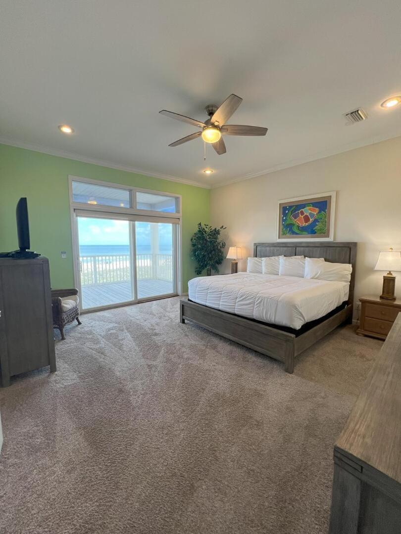 See Escape-Beachfront- East End SGI