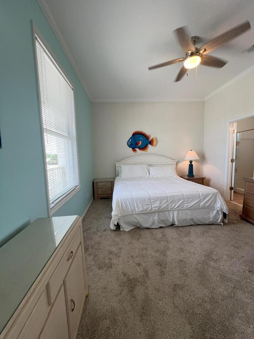 See Escape-Beachfront- East End SGI