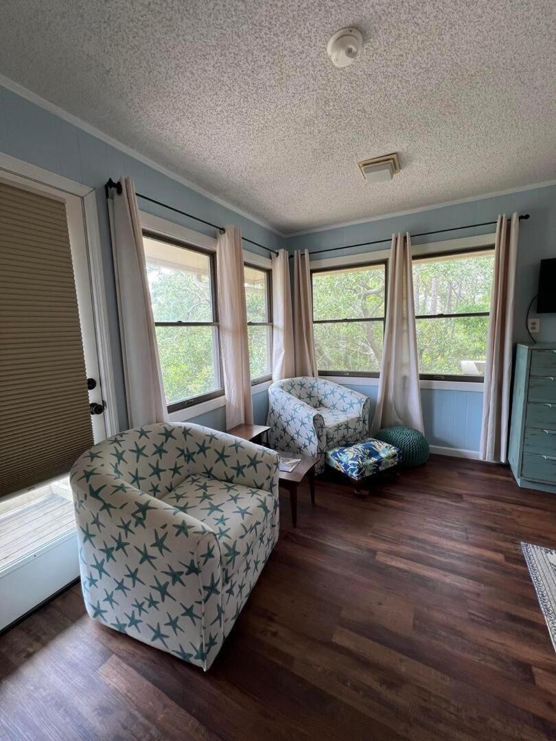 Our Anchor-Beach access, 3 BR, pet friendly