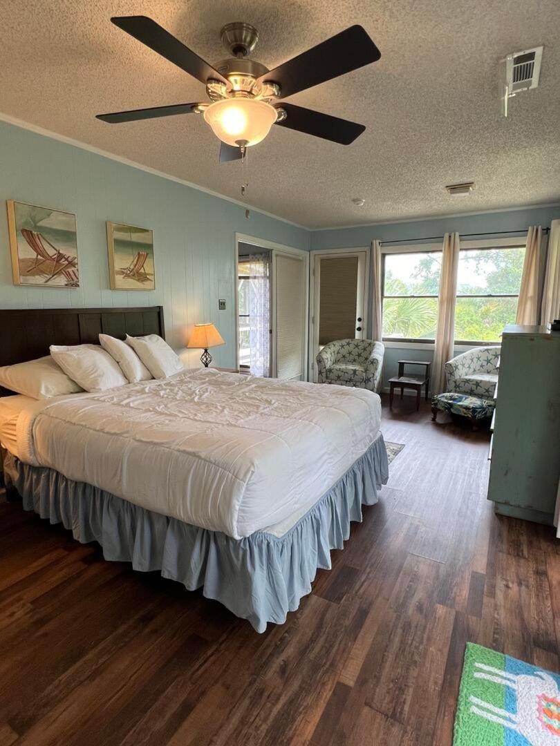 Our Anchor-Beach access, 3 BR, pet friendly