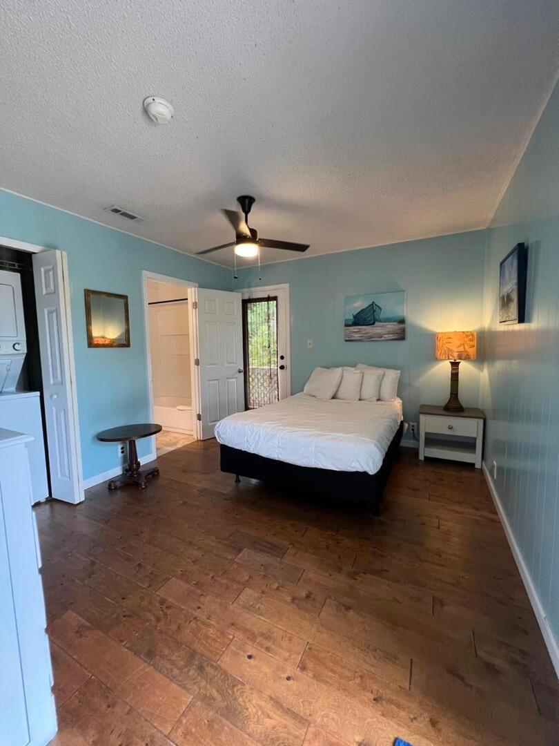 Our Anchor-Beach access, 3 BR, pet friendly