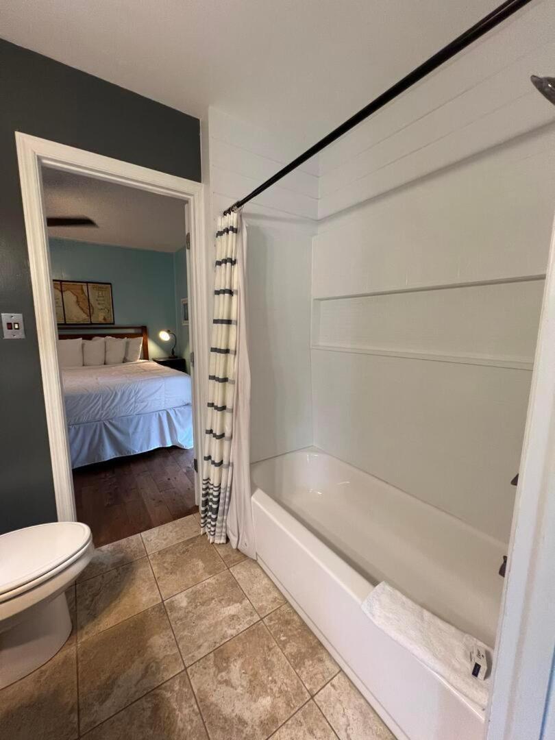 Our Anchor-Beach access, 3 BR, pet friendly