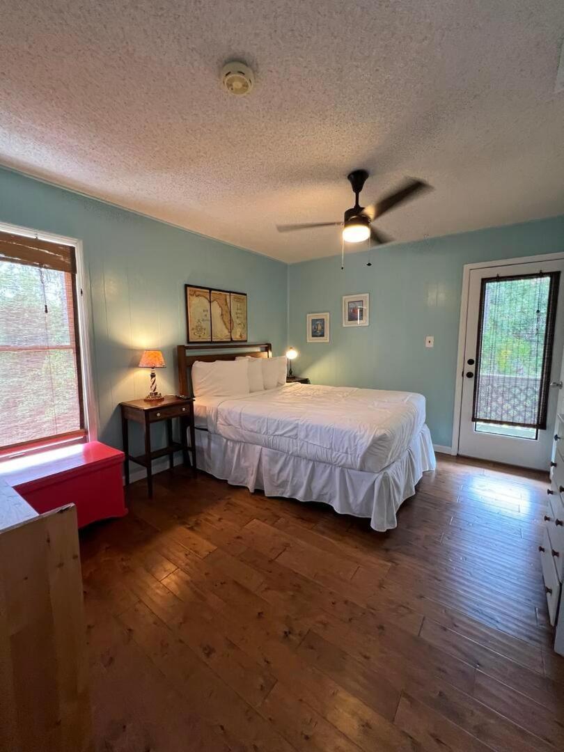 Our Anchor-Beach access, 3 BR, pet friendly