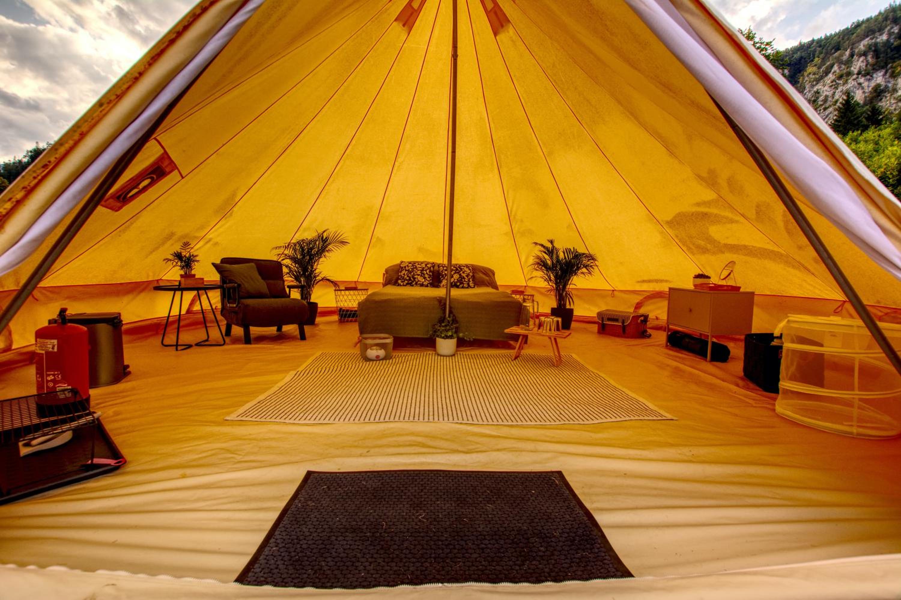 Wild Glamping in the Vienna Alps