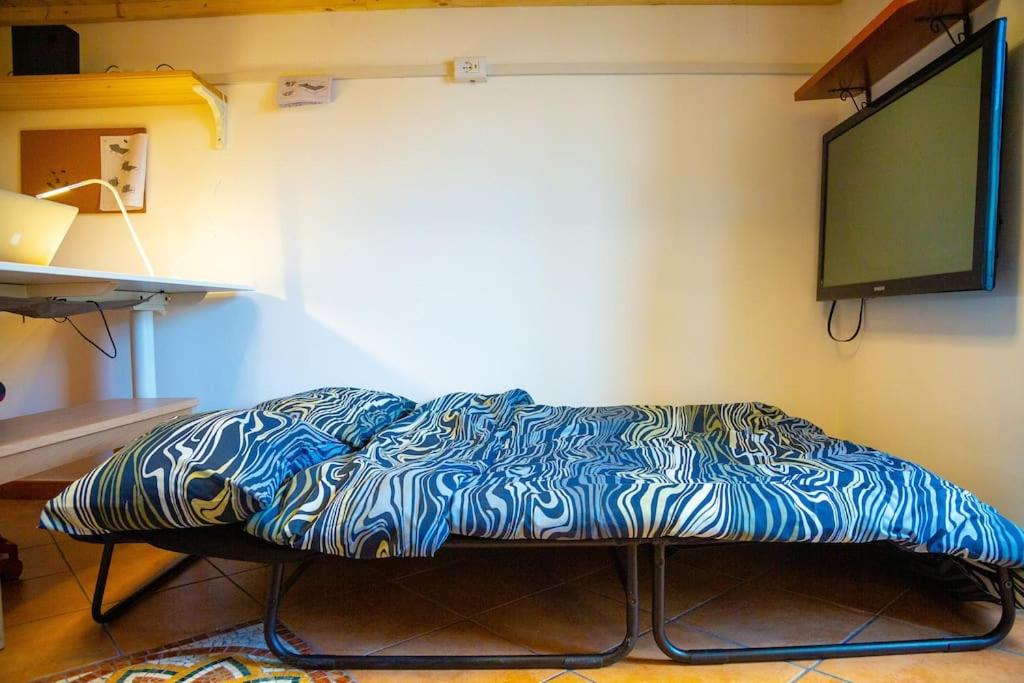 Top Floor Studio, Central & Quiet