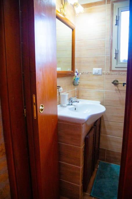 Top Floor Studio, Central & Quiet