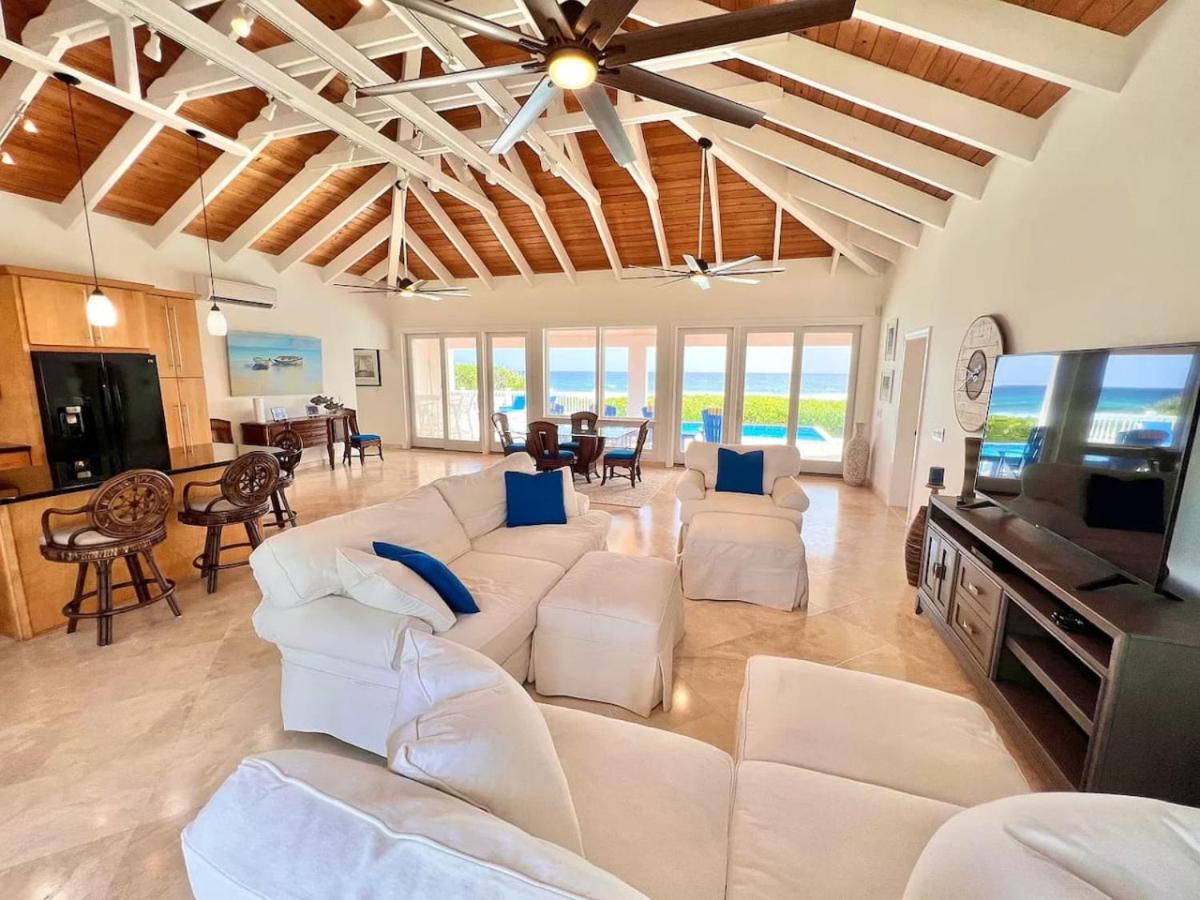 Toes in the Sand Beach House view 5