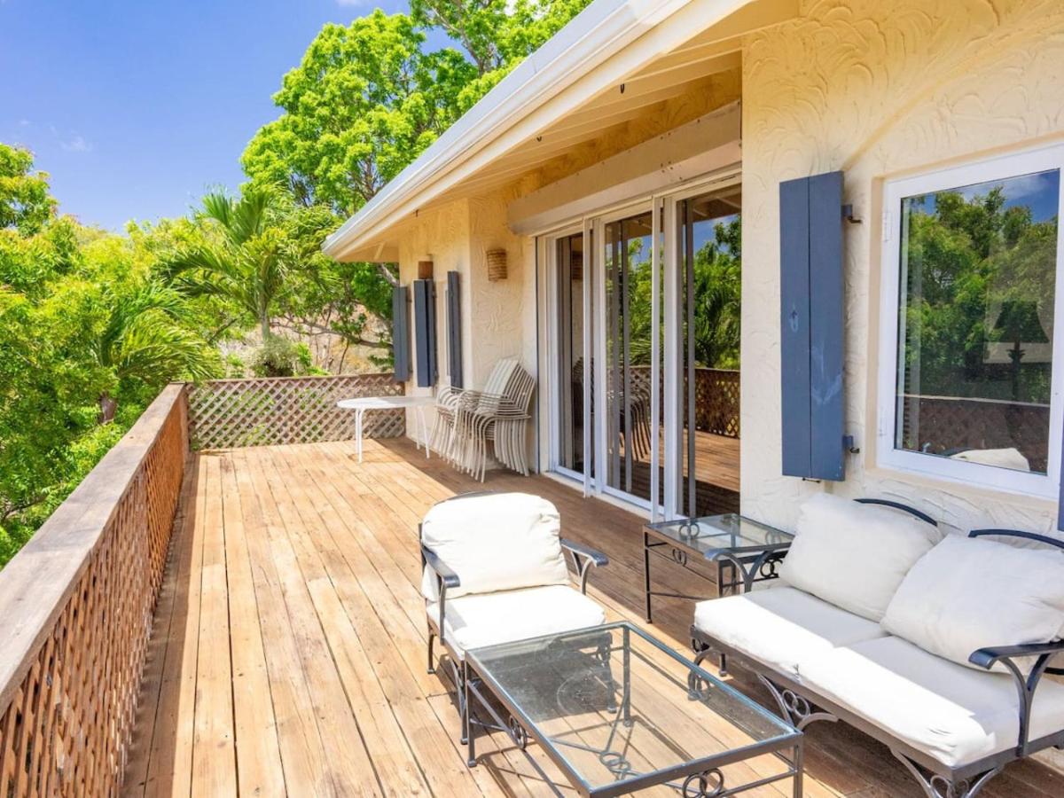 Betsy Jewel Caribbean Retreat