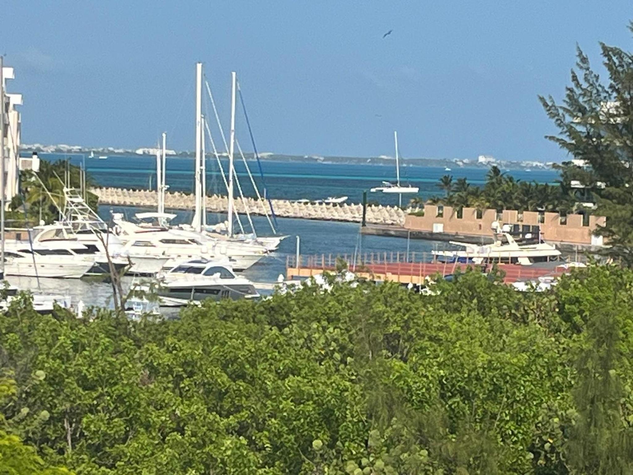Depa en Playa Resort Baja Densidad solo Rentas Largo Plazo 90d o más