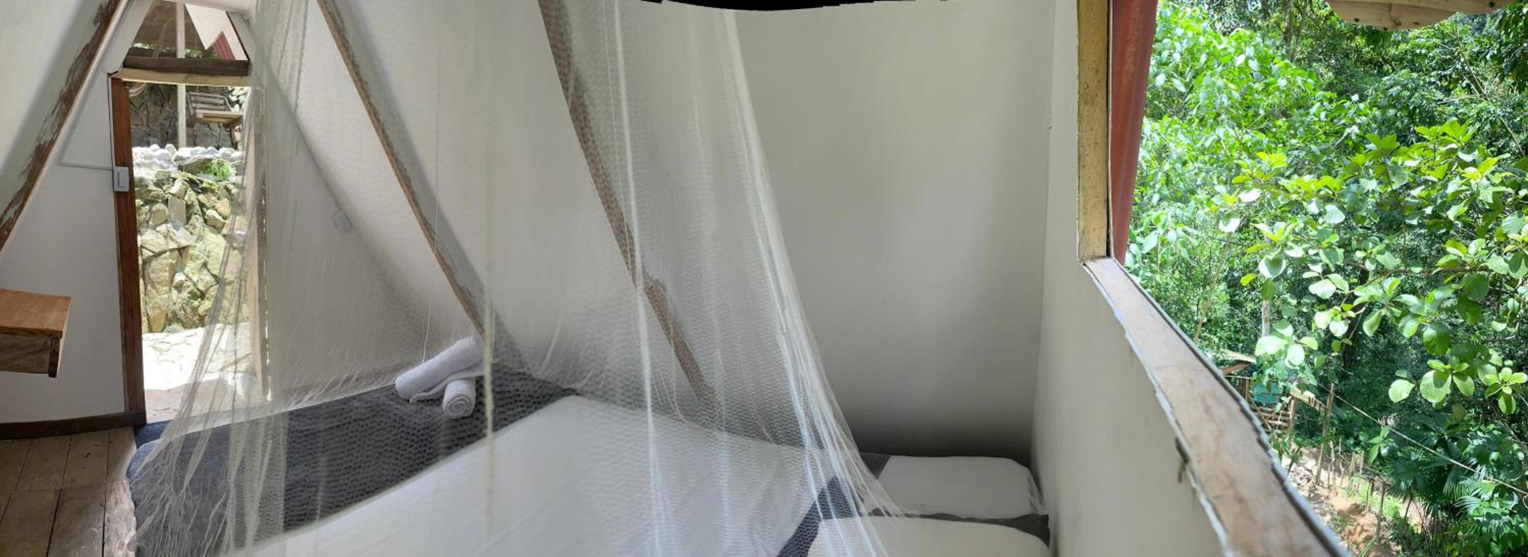 Cascada escondida glamping
