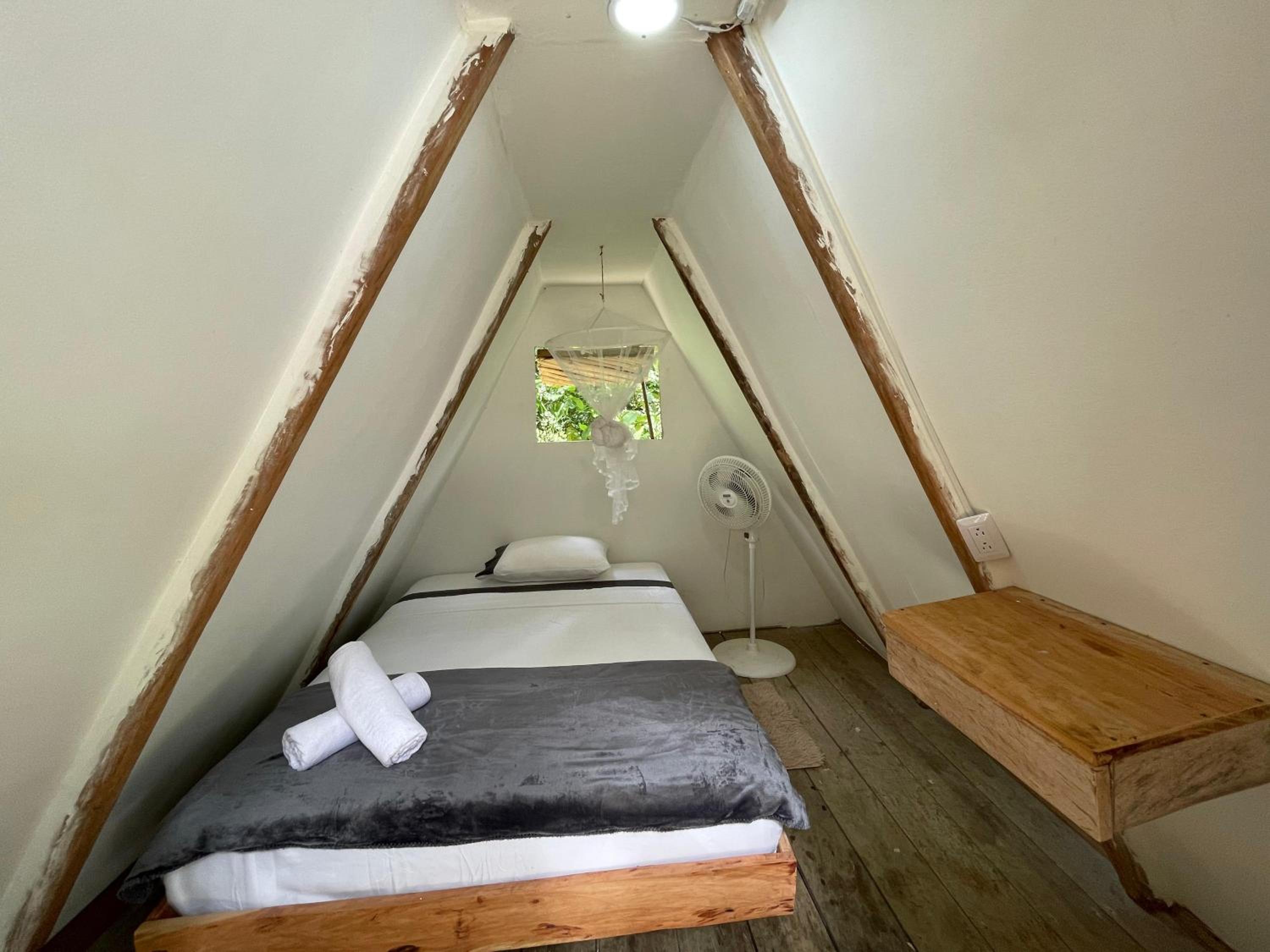 Cascada escondida glamping