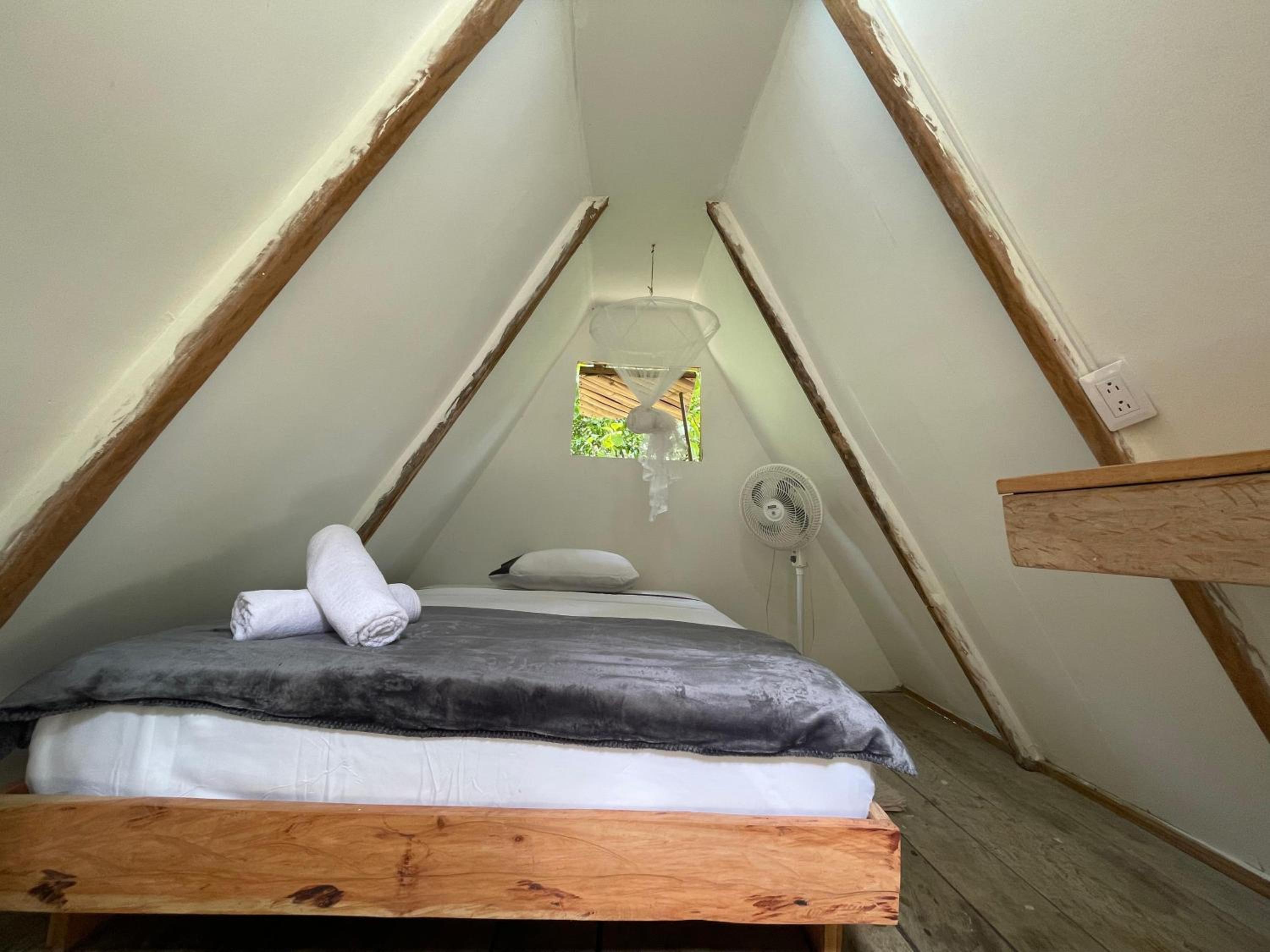 Cascada escondida glamping