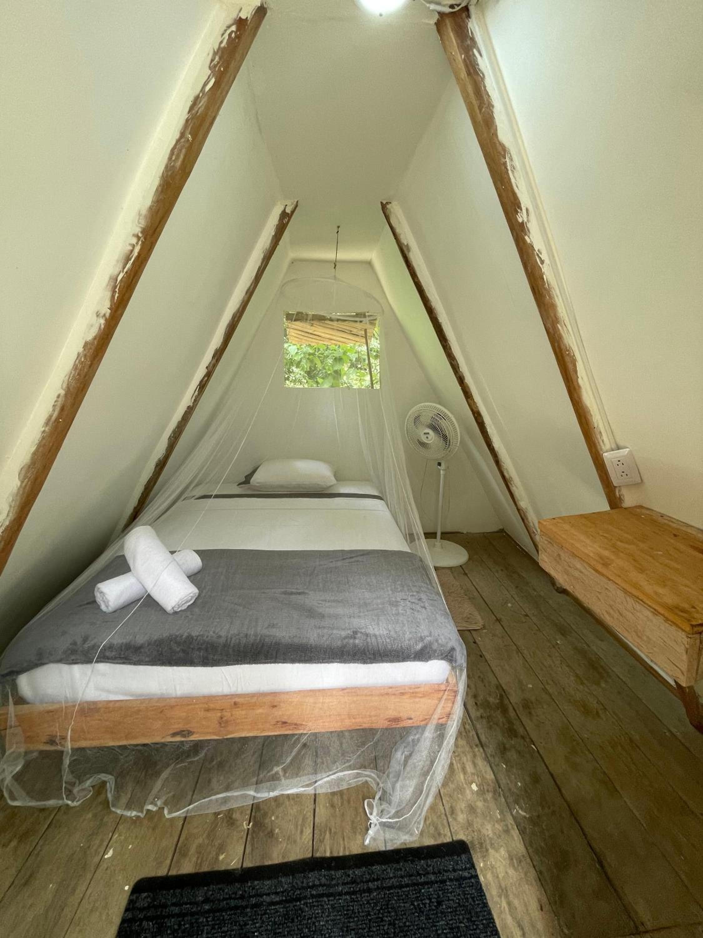 Cascada escondida glamping