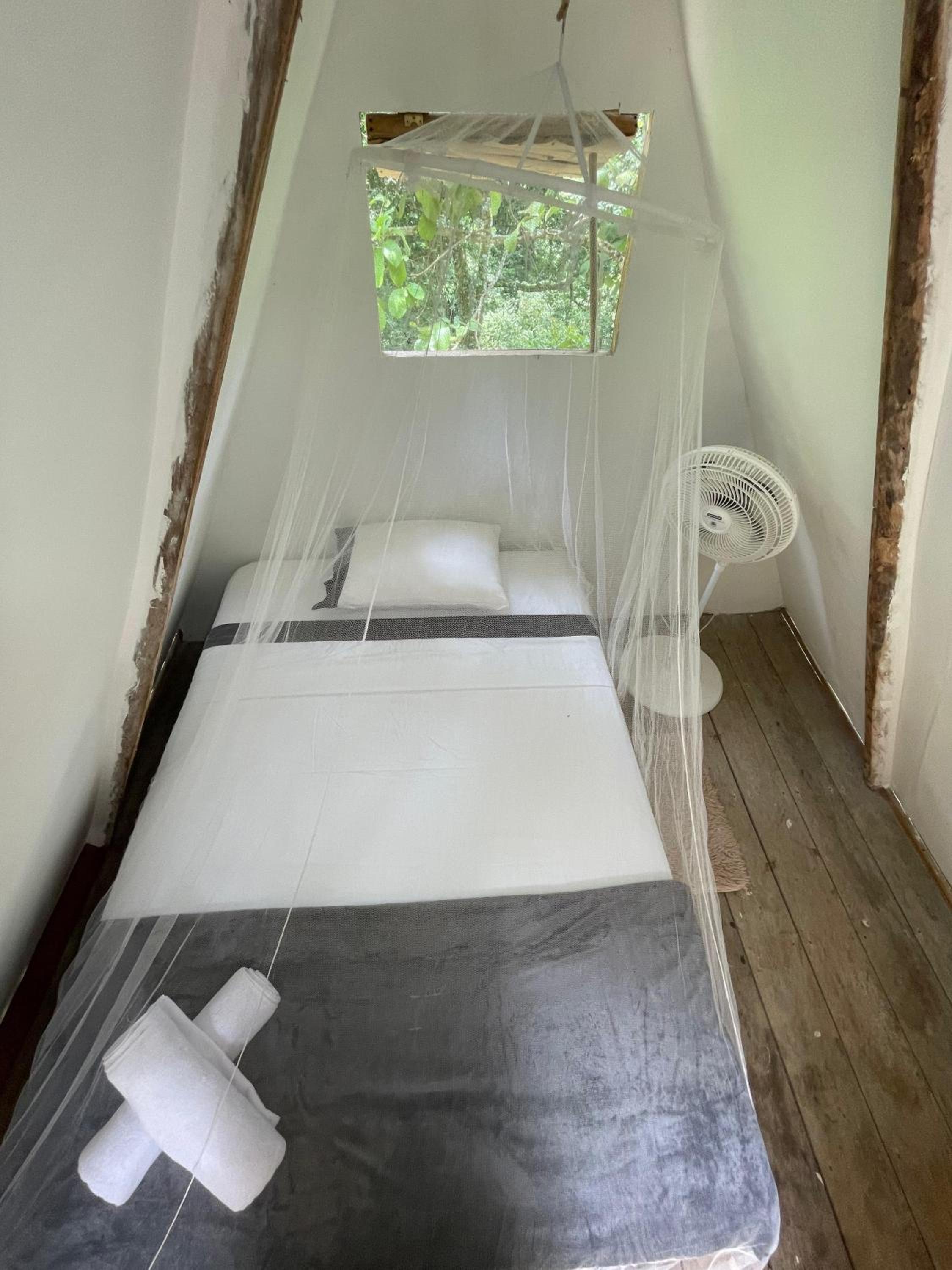 Cascada escondida glamping