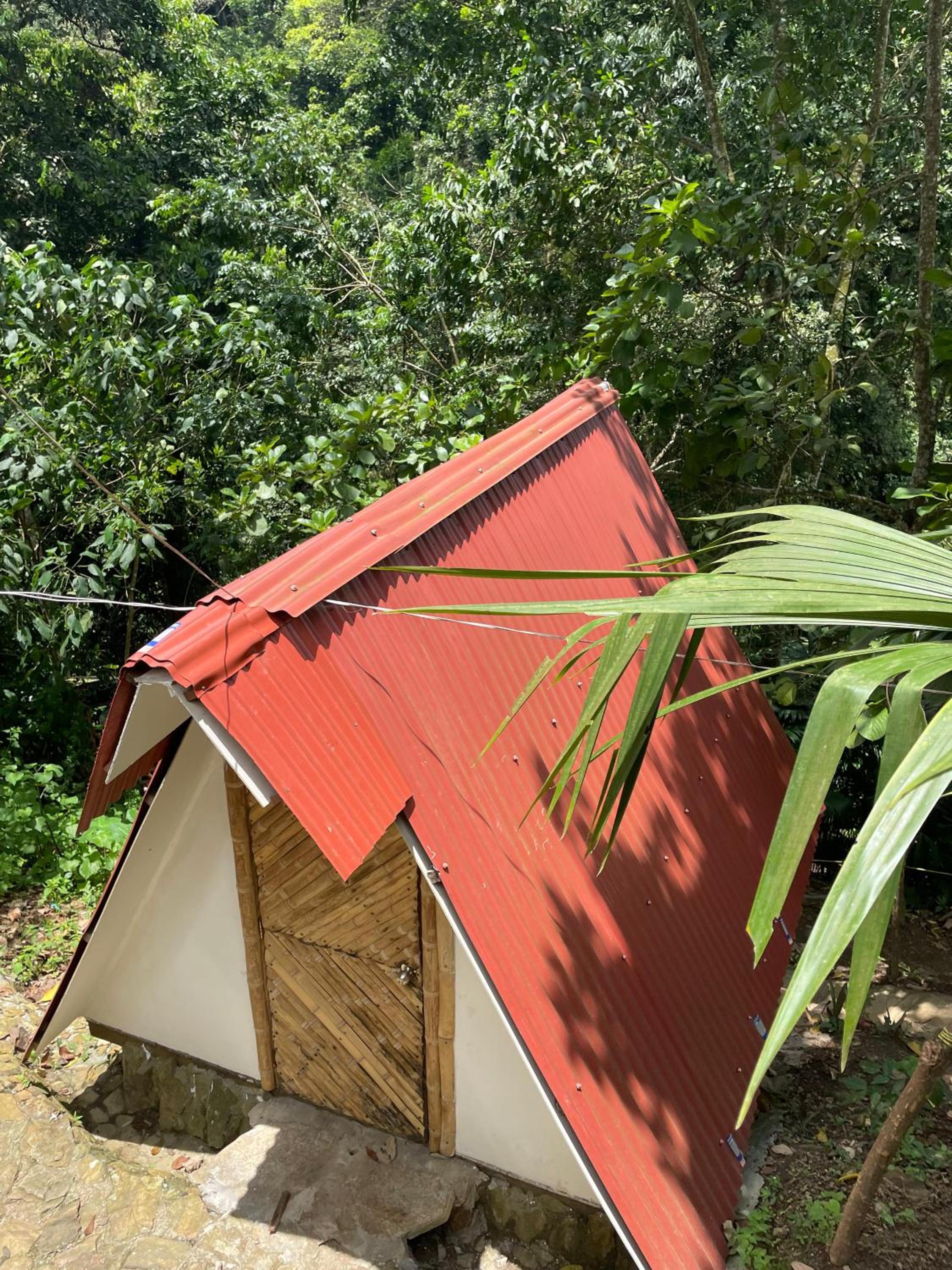 Cascada escondida glamping