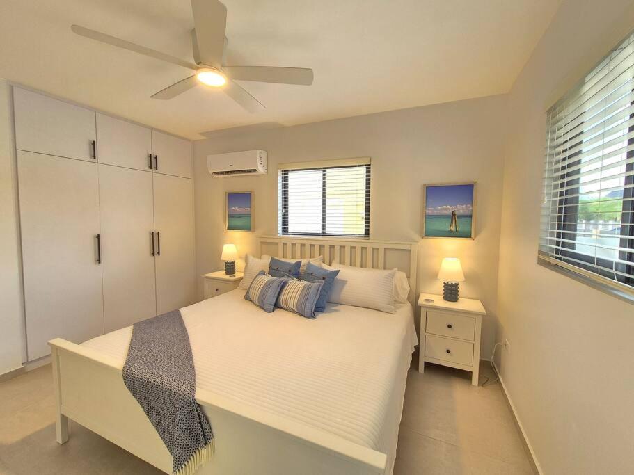Casa Blanca Aruba